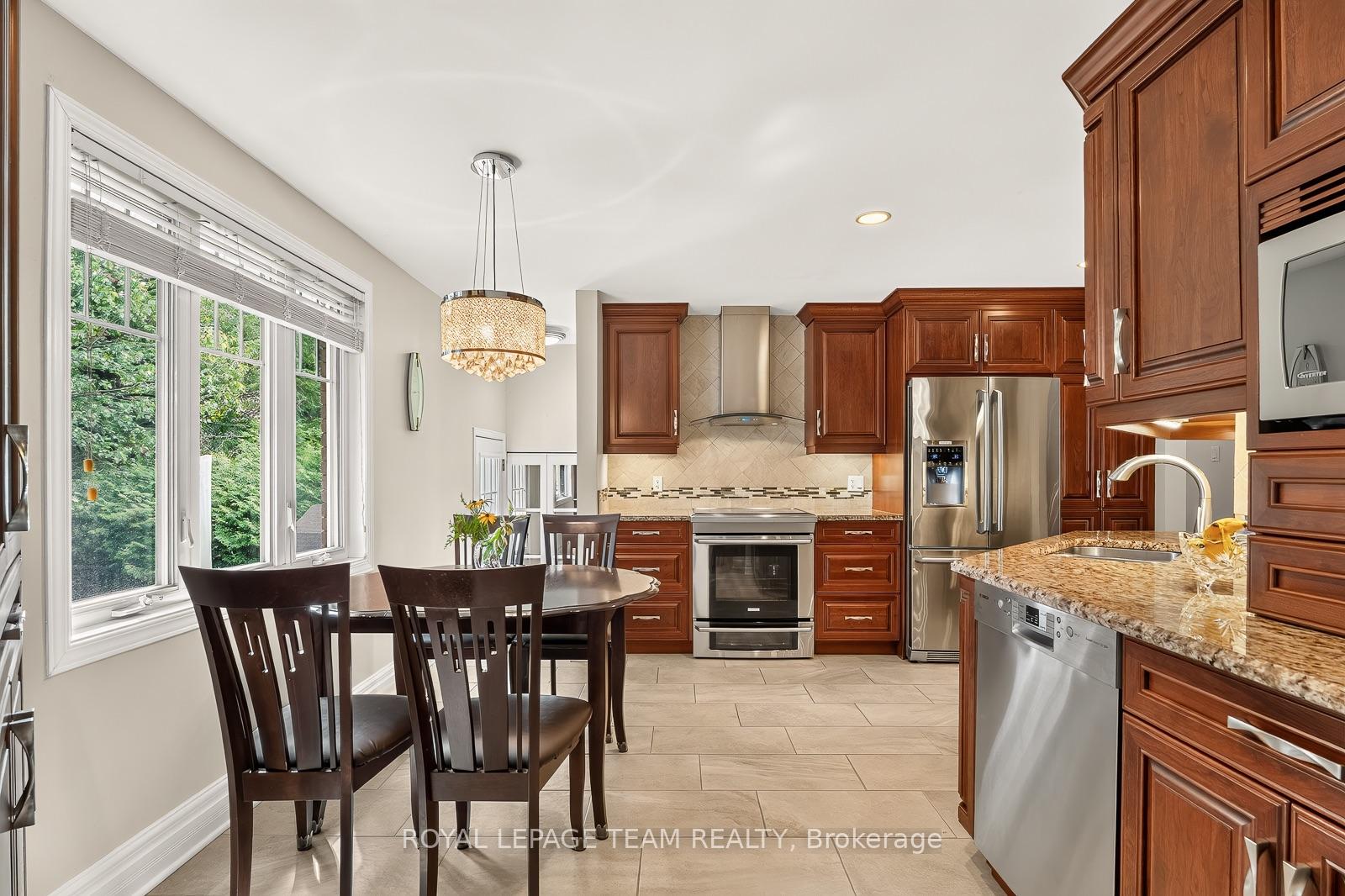 Photo 12 of 1840 Appleford Street, Ottawa, Beacon Hill South — HOMEH