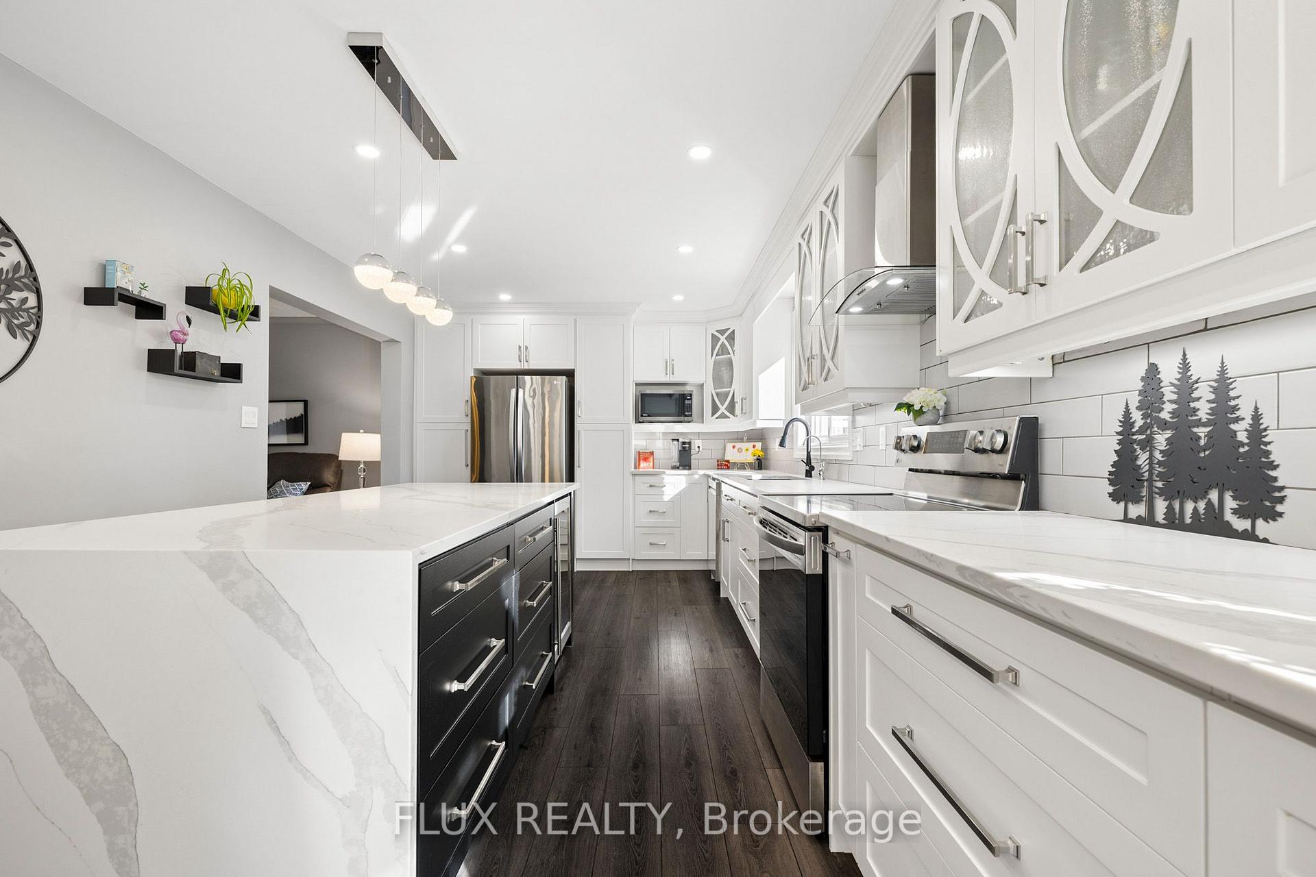 Photo 13 of 60 Cherrytree Court, Kitchener, Forest Heights — HOMEH