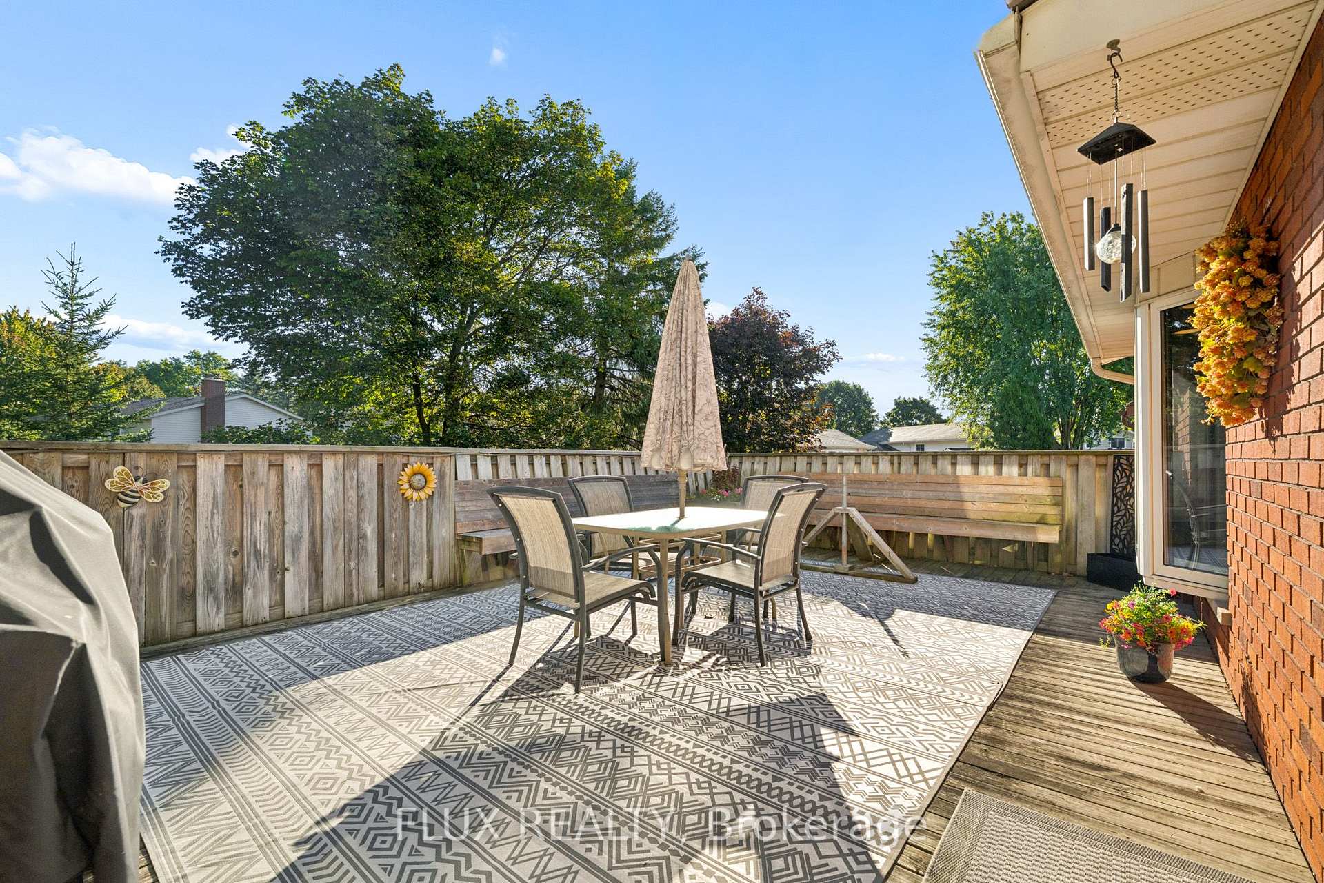 Photo 20 of 60 Cherrytree Court, Kitchener, Forest Heights — HOMEH