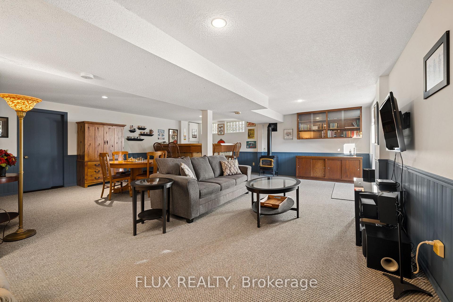 Photo 34 of 60 Cherrytree Court, Kitchener, Forest Heights — HOMEH