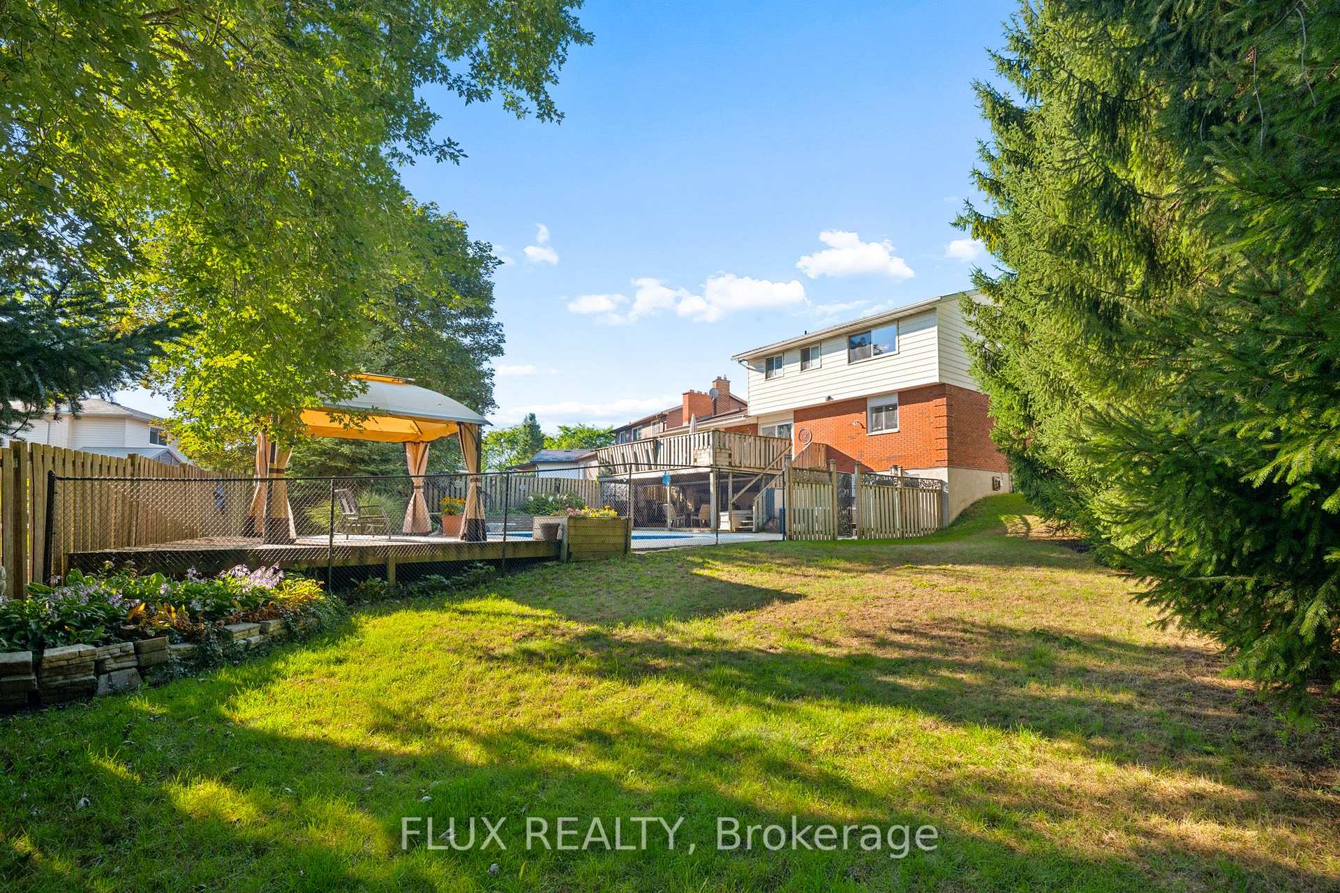 Photo 48 of 60 Cherrytree Court, Kitchener, Forest Heights — HOMEH