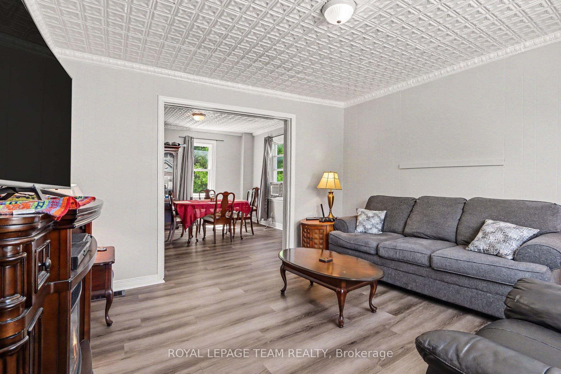 Photo 5 of 10486 Clark Road, North Dundas, North Dundas (Mountain) Twp — HOMEH