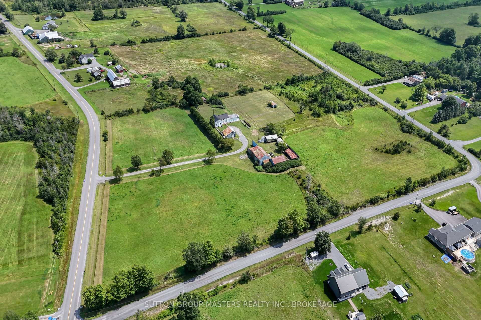 Photo 4 of 594 Fred Brown Road, Loyalist, Lennox and Addington - South — HOMEH