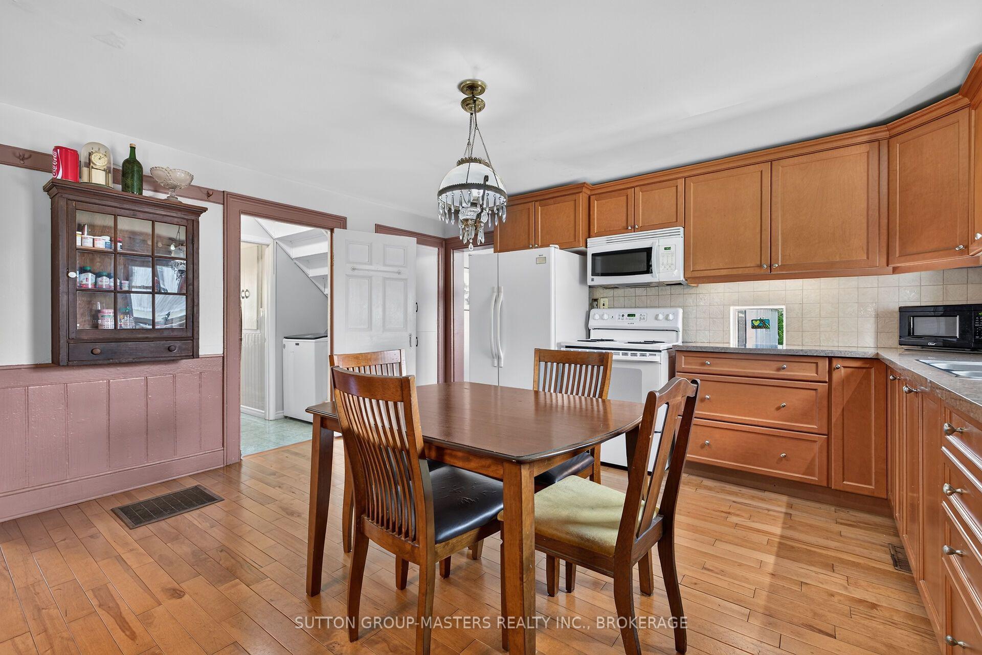 Photo 20 of 594 Fred Brown Road, Loyalist, Lennox and Addington - South — HOMEH
