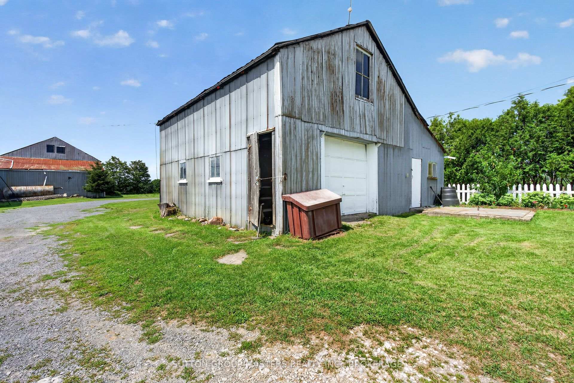 Photo 33 of 594 Fred Brown Road, Loyalist, Lennox and Addington - South — HOMEH
