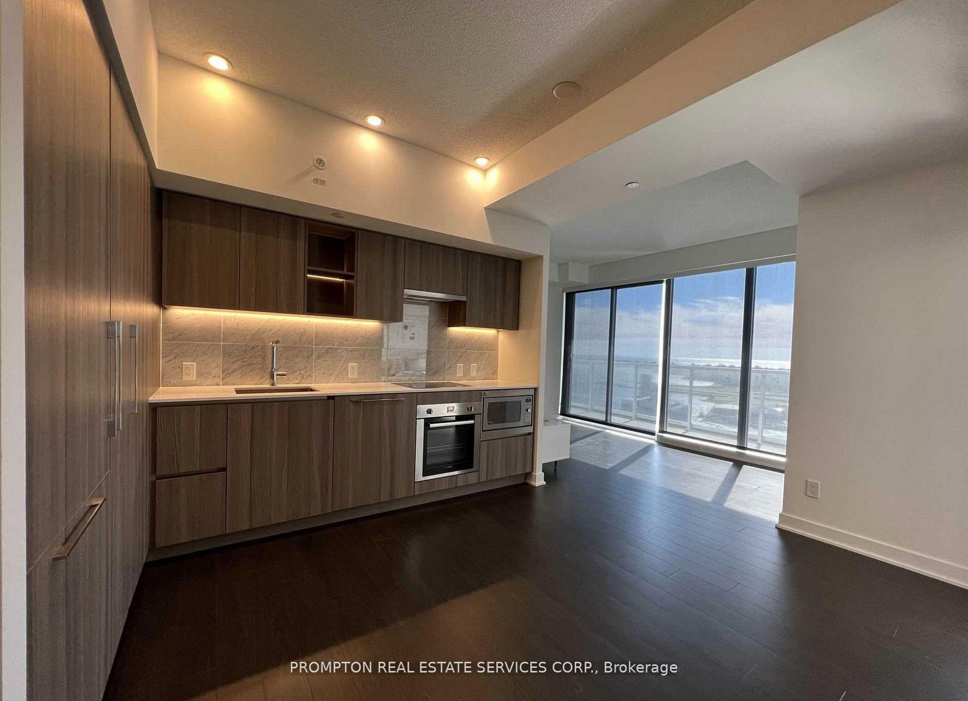Photo 5 of Unit 3911, 19 Bathurst Street, Toronto, Waterfront Communities — HOMEH