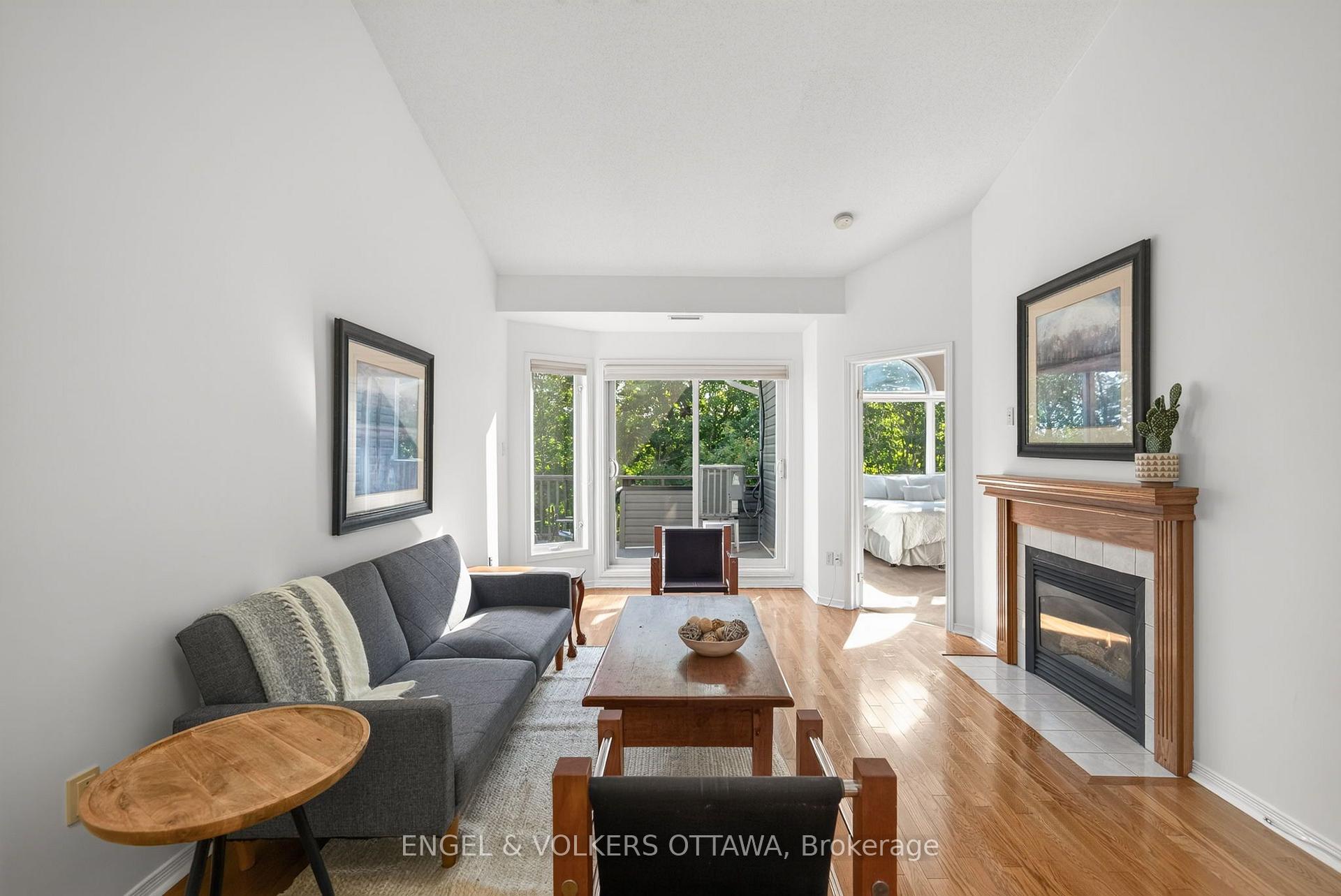Photo 24 of 116 Robson Court, Ottawa, Kanata - Kanata Lakes/Heritage Hills — HOMEH