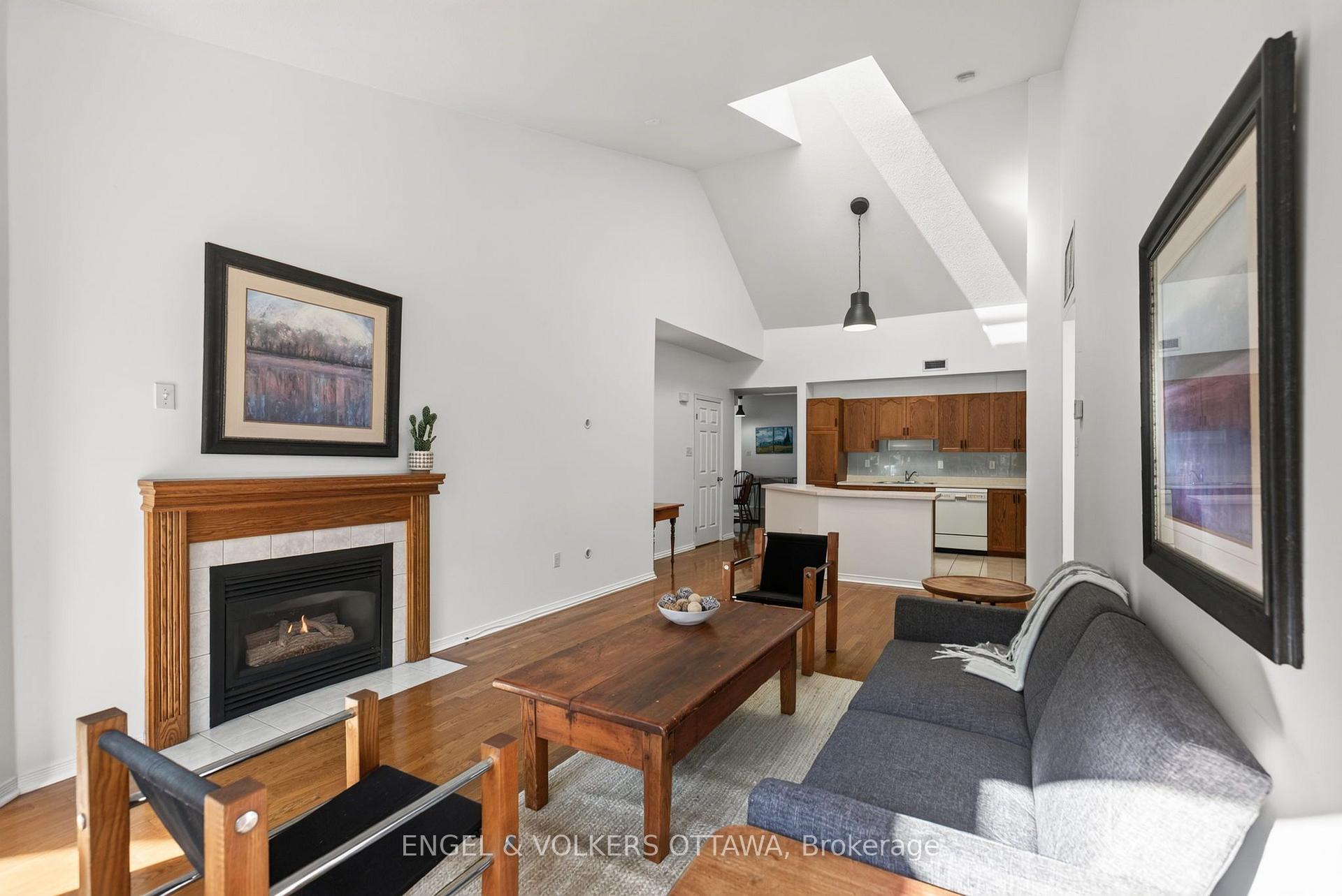 Photo 28 of 116 Robson Court, Ottawa, Kanata - Kanata Lakes/Heritage Hills — HOMEH