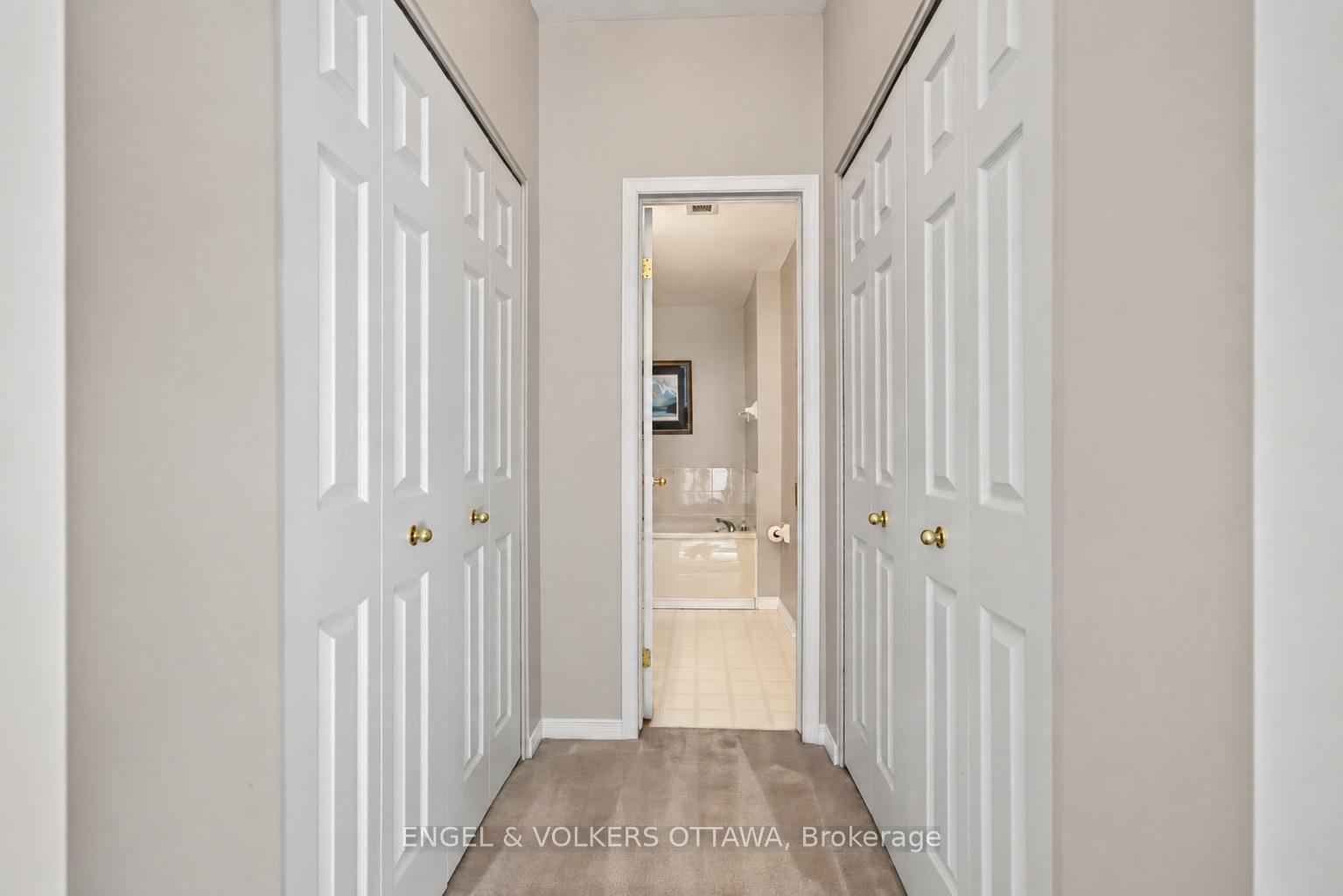 Photo 32 of 116 Robson Court, Ottawa, Kanata - Kanata Lakes/Heritage Hills — HOMEH