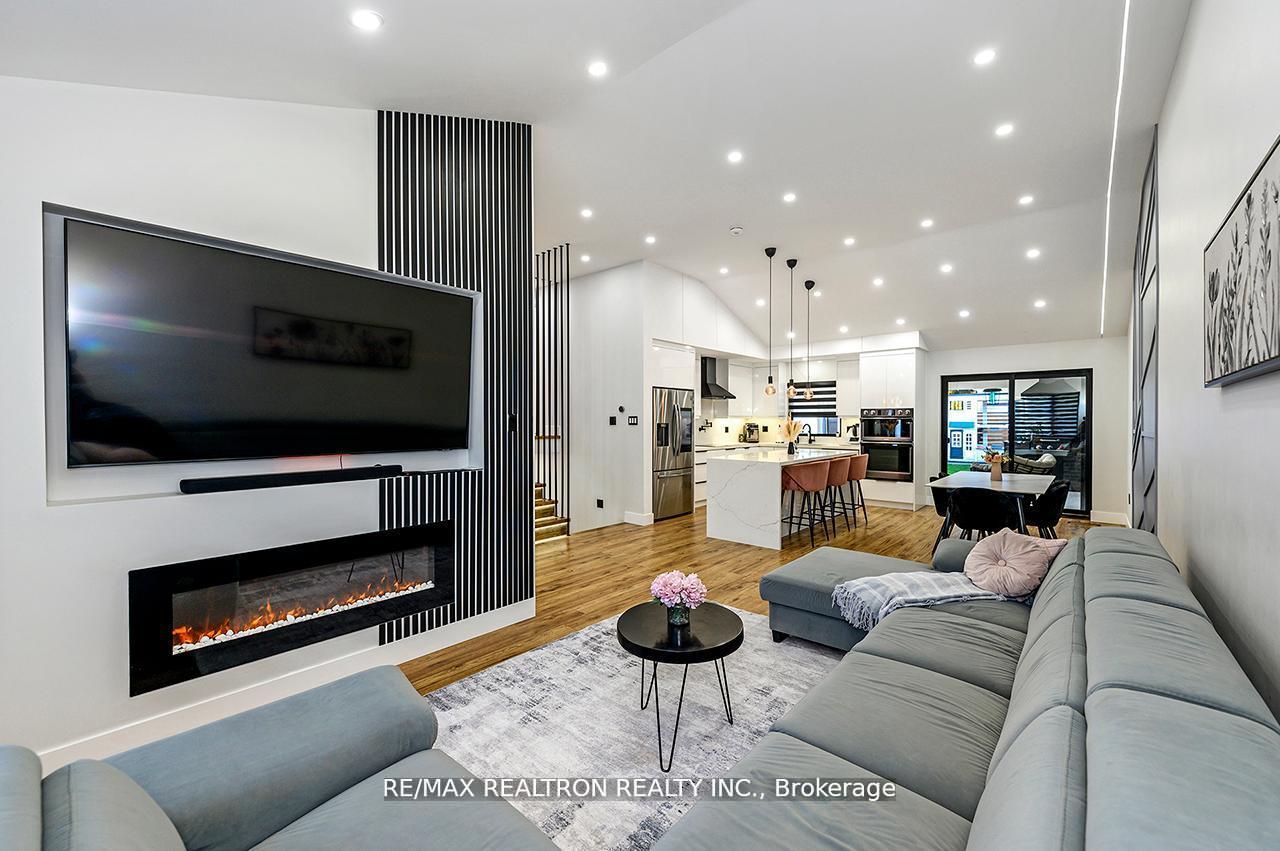 Photo 7 of 174 Mountainview Road S, Halton Hills, Georgetown — HOMEH