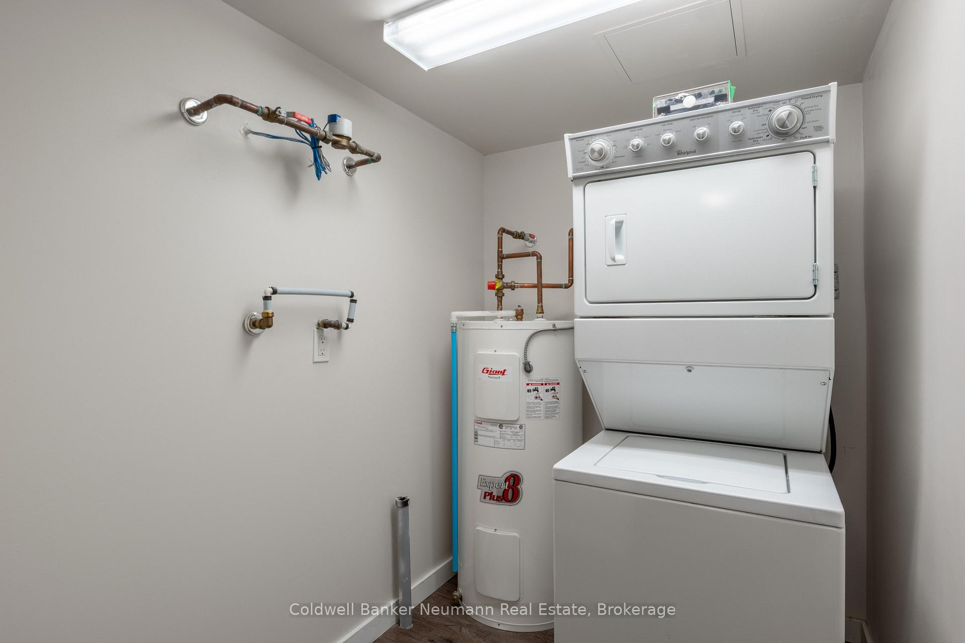 Photo 3 of Unit 212, 25 Kay Crescent, Guelph, Pineridge/Westminster Woods — HOMEH