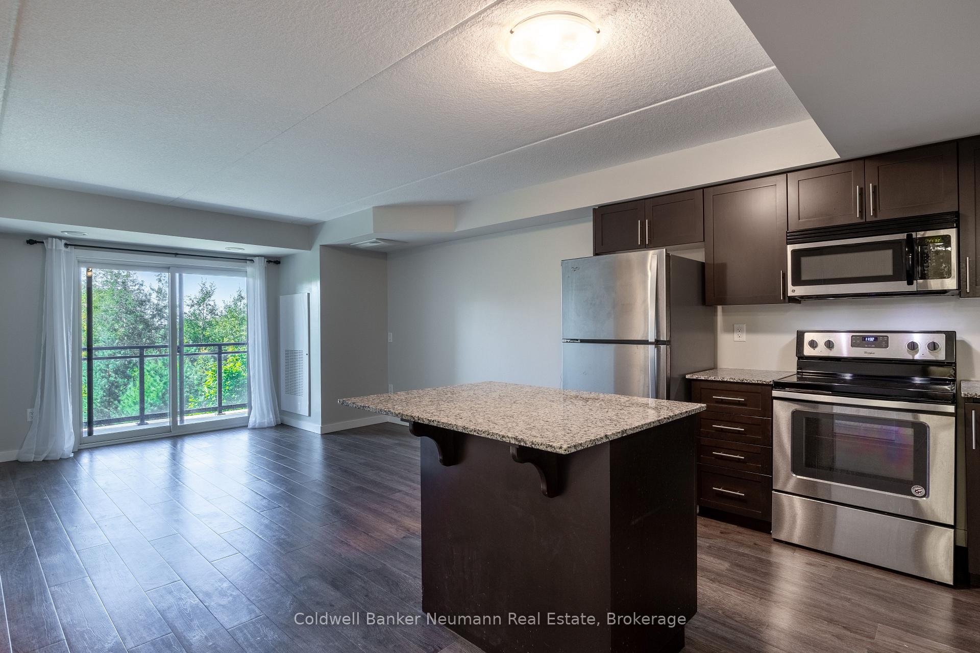 Photo 4 of Unit 212, 25 Kay Crescent, Guelph, Pineridge/Westminster Woods — HOMEH
