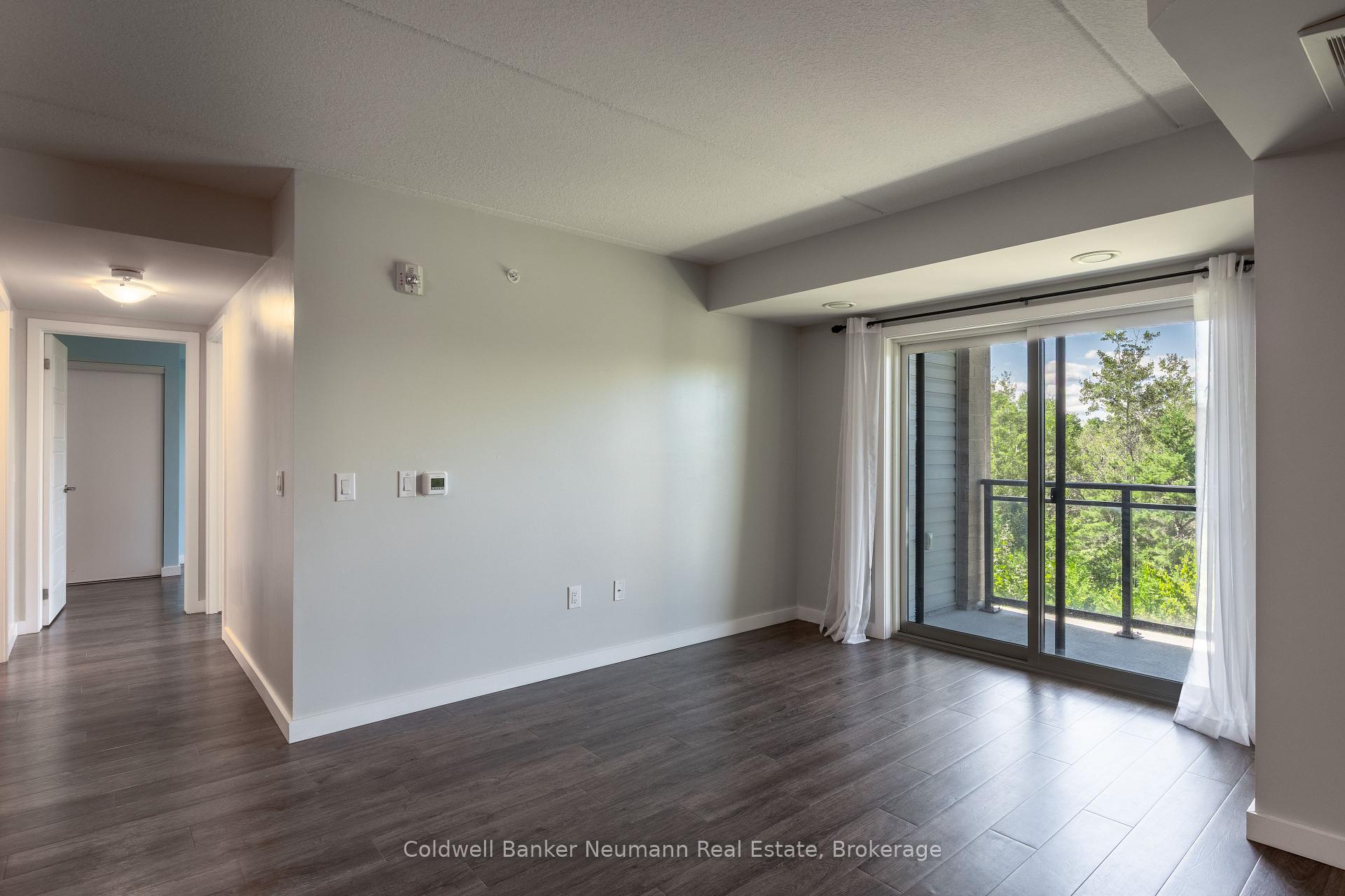 Photo 7 of Unit 212, 25 Kay Crescent, Guelph, Pineridge/Westminster Woods — HOMEH