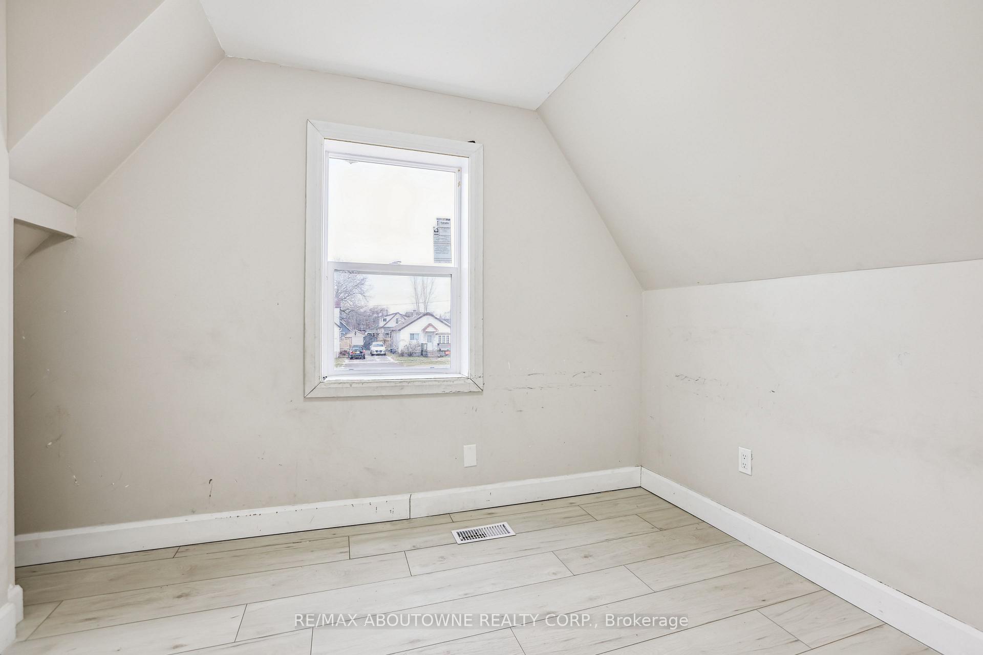 Photo 19 of 19 Bailey Street, St. Catharines, Western Hill — HOMEH