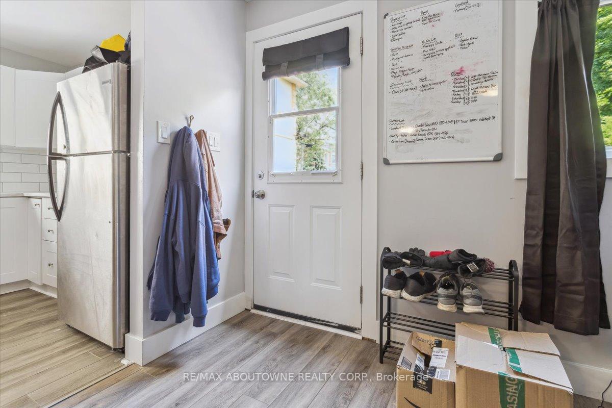 Photo 17 of 26 Vine Street S, St. Catharines, Fairview — HOMEH