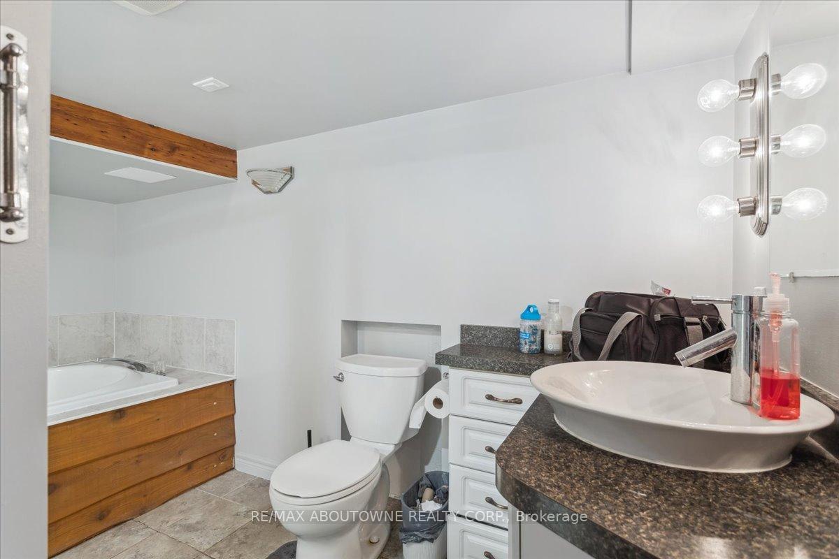 Photo 29 of 26 Vine Street S, St. Catharines, Fairview — HOMEH