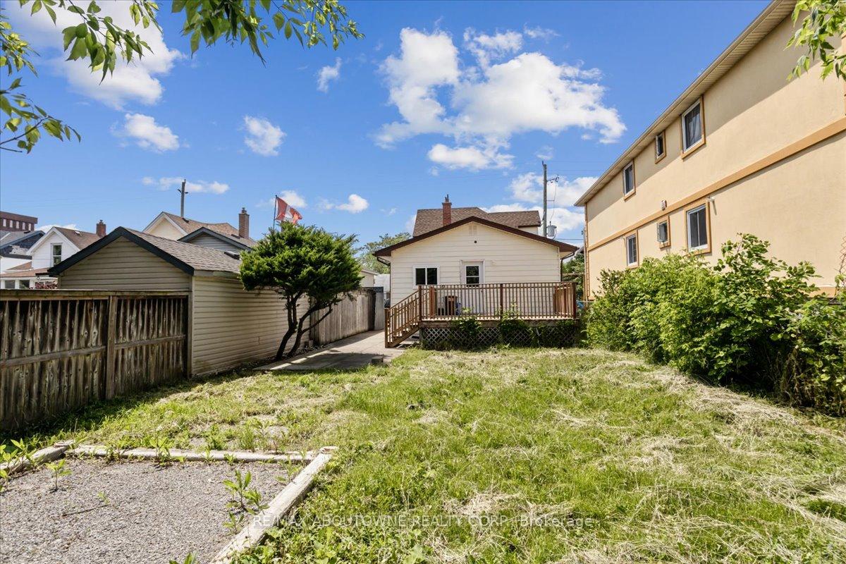 Photo 33 of 26 Vine Street S, St. Catharines, Fairview — HOMEH