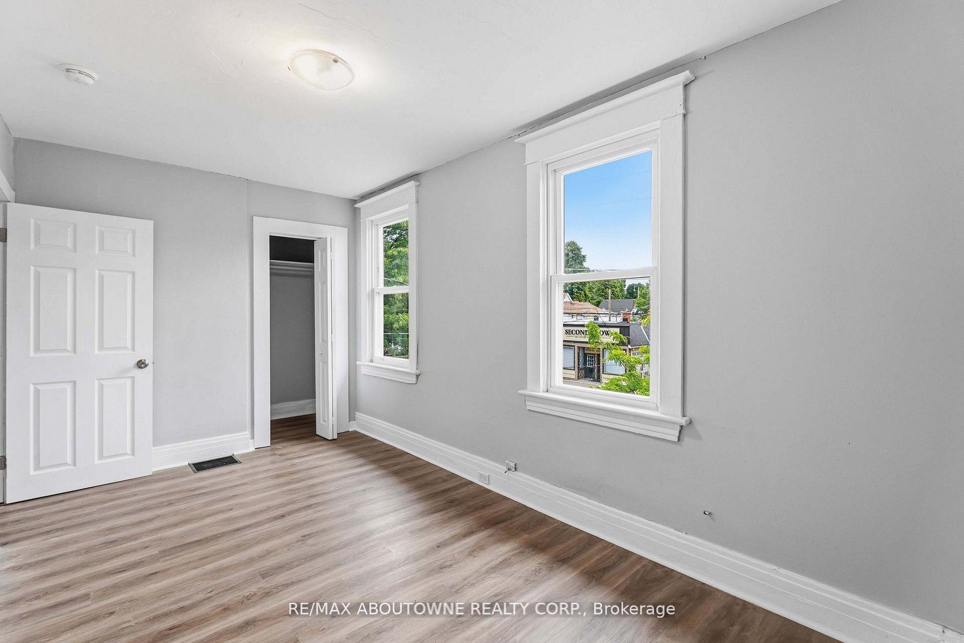 Photo 24 of 107 Lake Street, St. Catharines, Downtown — HOMEH