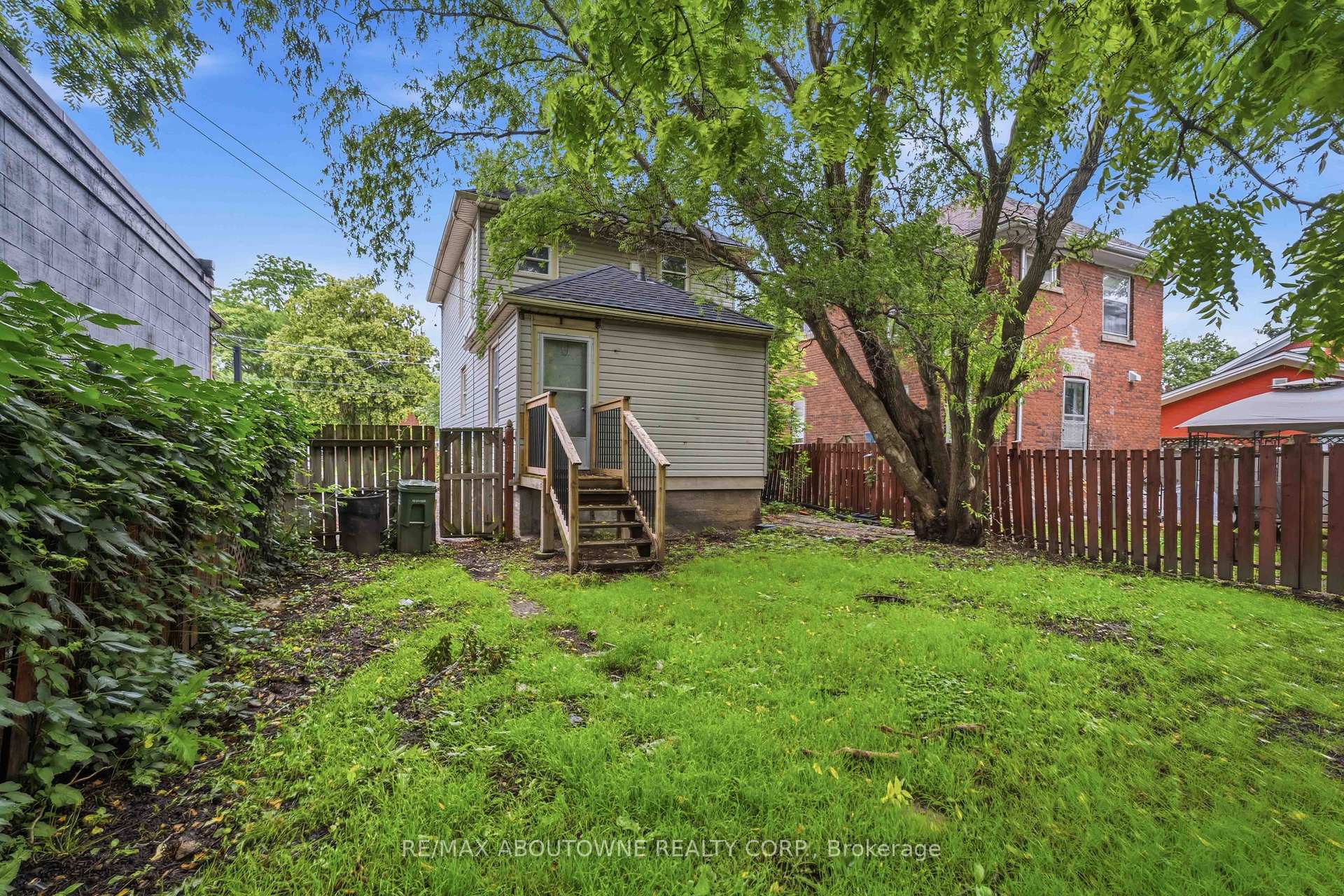 Photo 28 of 107 Lake Street, St. Catharines, Downtown — HOMEH