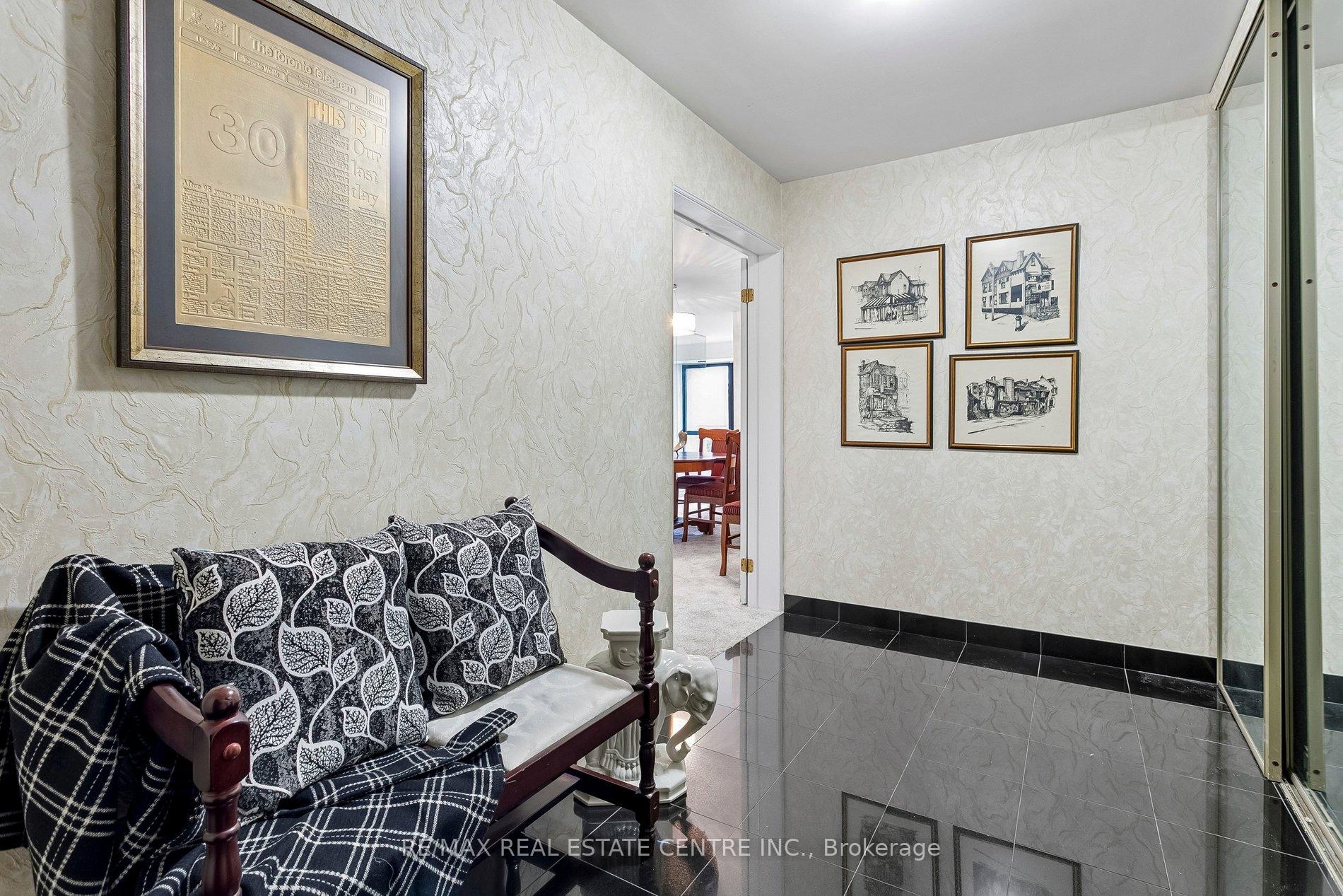 Photo 8 of Unit 609, 1400 Dixie Road, Mississauga, Lakeview — HOMEH