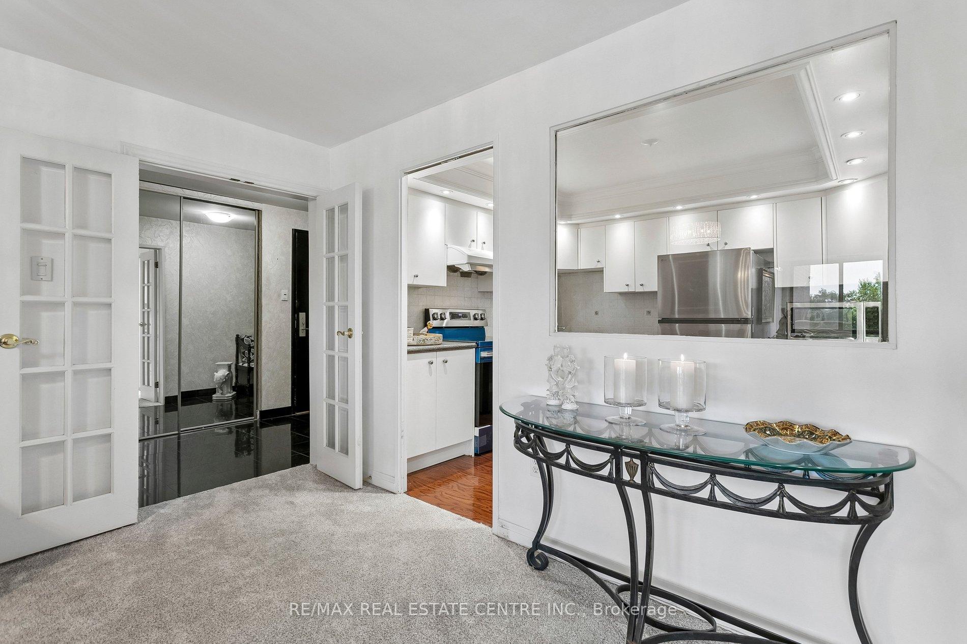 Photo 18 of Unit 609, 1400 Dixie Road, Mississauga, Lakeview — HOMEH