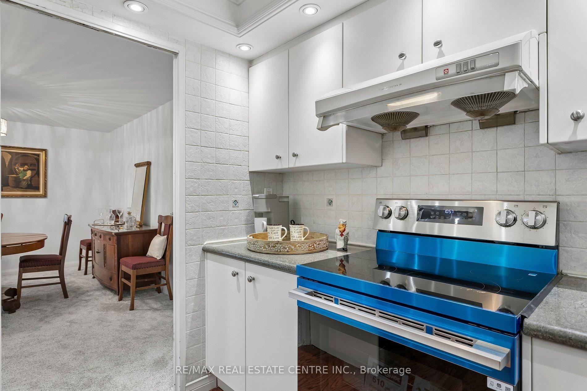 Photo 22 of Unit 609, 1400 Dixie Road, Mississauga, Lakeview — HOMEH