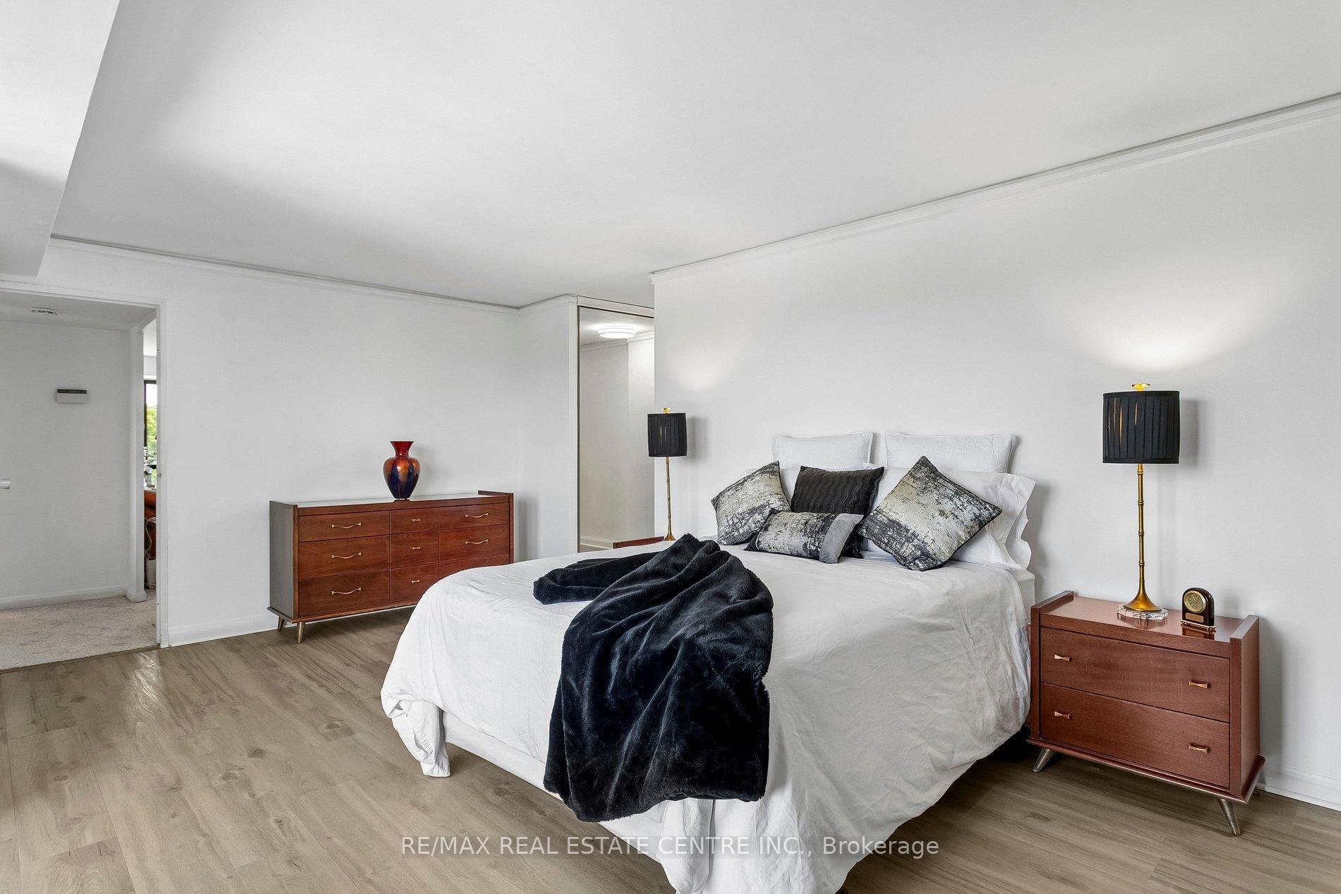 Photo 23 of Unit 609, 1400 Dixie Road, Mississauga, Lakeview — HOMEH