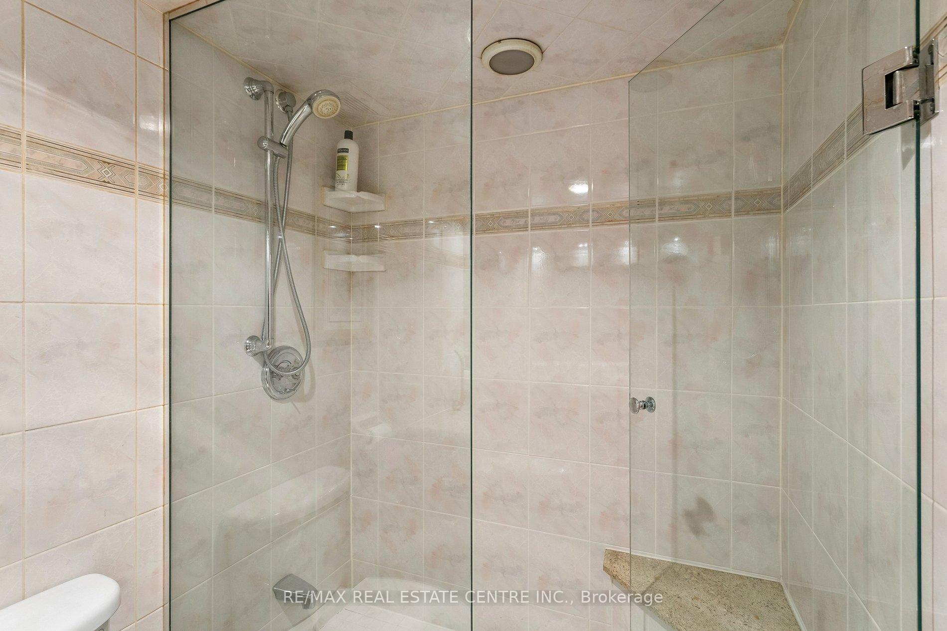 Photo 27 of Unit 609, 1400 Dixie Road, Mississauga, Lakeview — HOMEH
