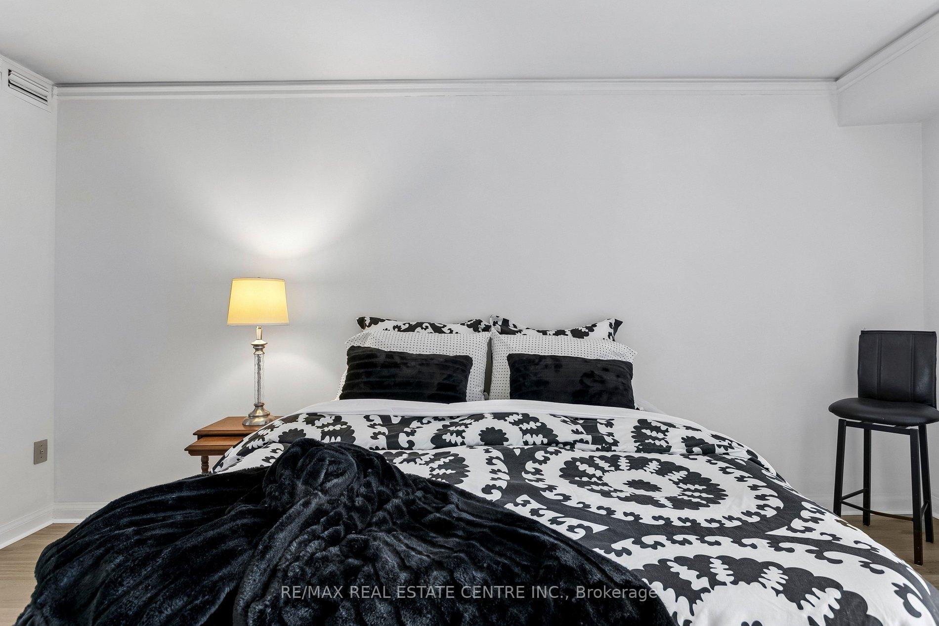 Photo 31 of Unit 609, 1400 Dixie Road, Mississauga, Lakeview — HOMEH