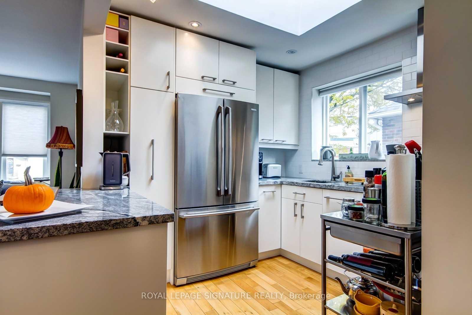 Photo 9 of 3 Kenrae Road, Toronto, Leaside — HOMEH