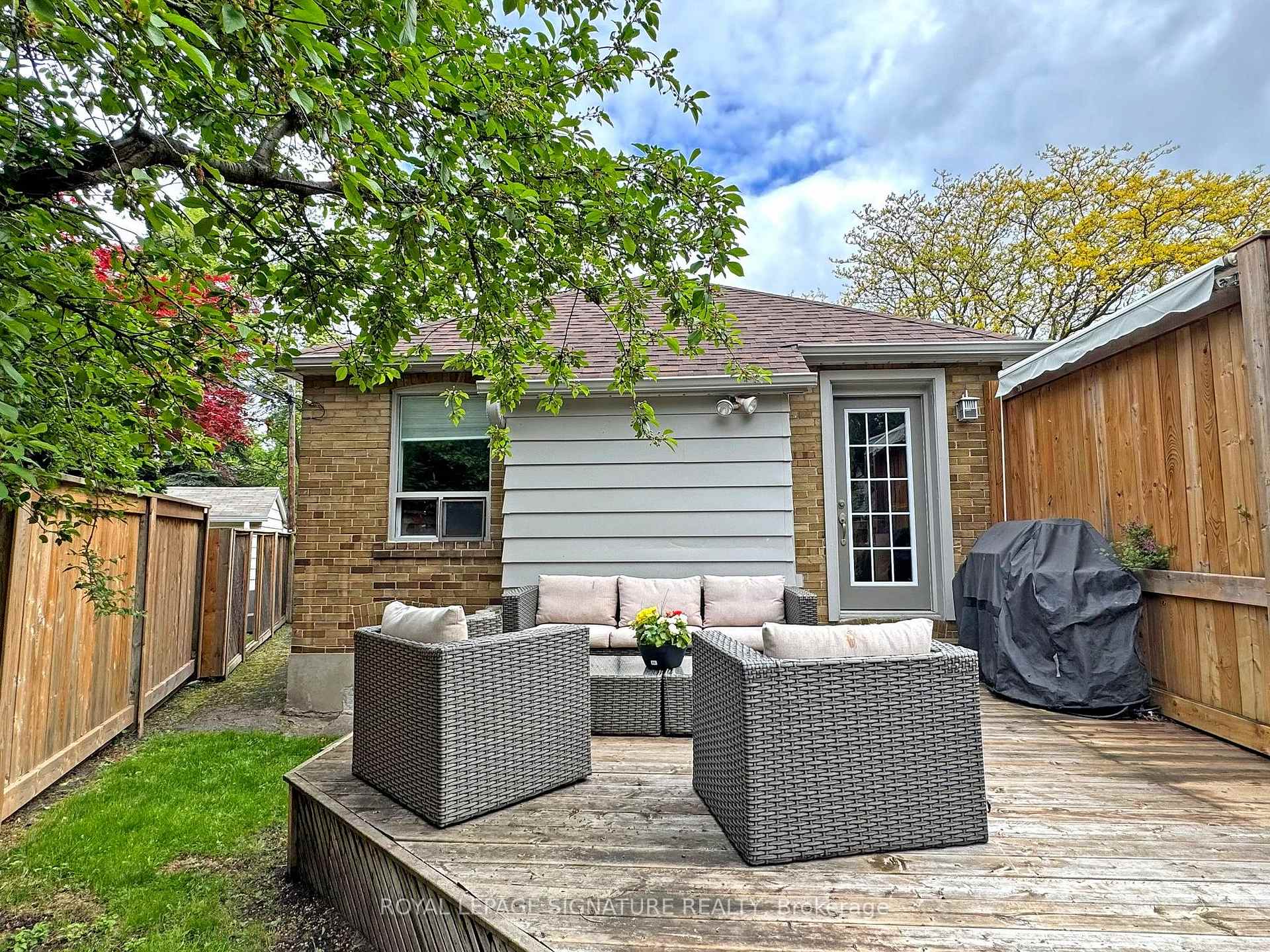 Photo 16 of 3 Kenrae Road, Toronto, Leaside — HOMEH