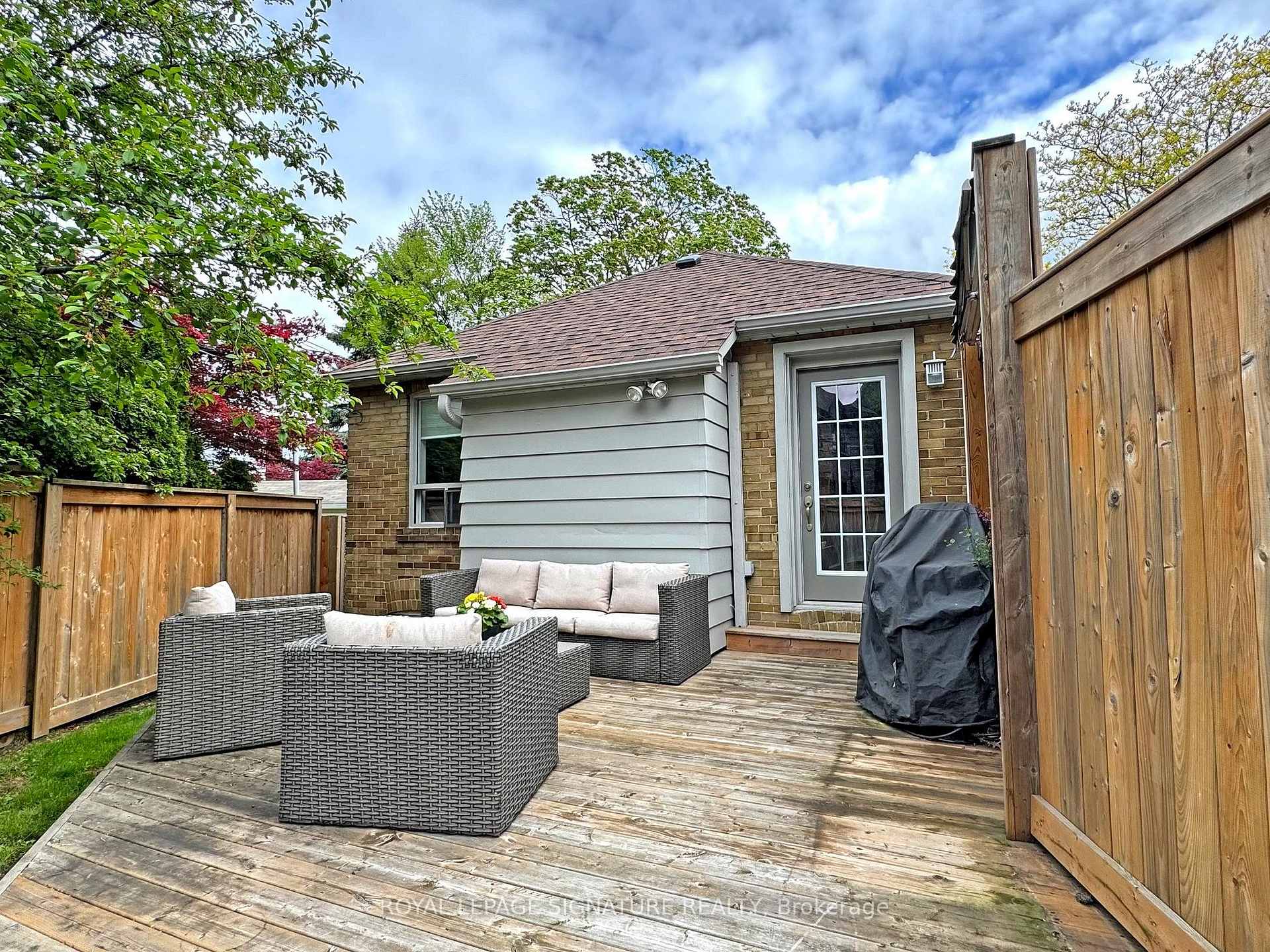 Photo 18 of 3 Kenrae Road, Toronto, Leaside — HOMEH