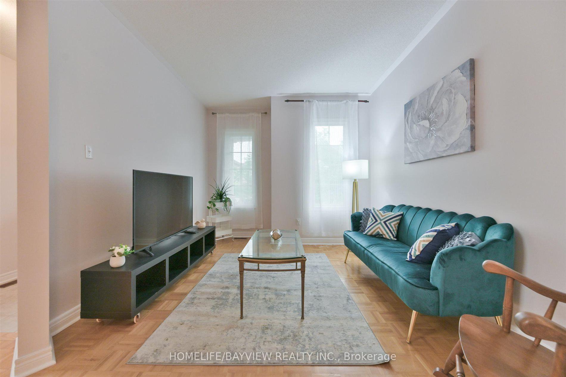 Photo 6 of 26 Honeyview Street, Vaughan, Patterson — HOMEH