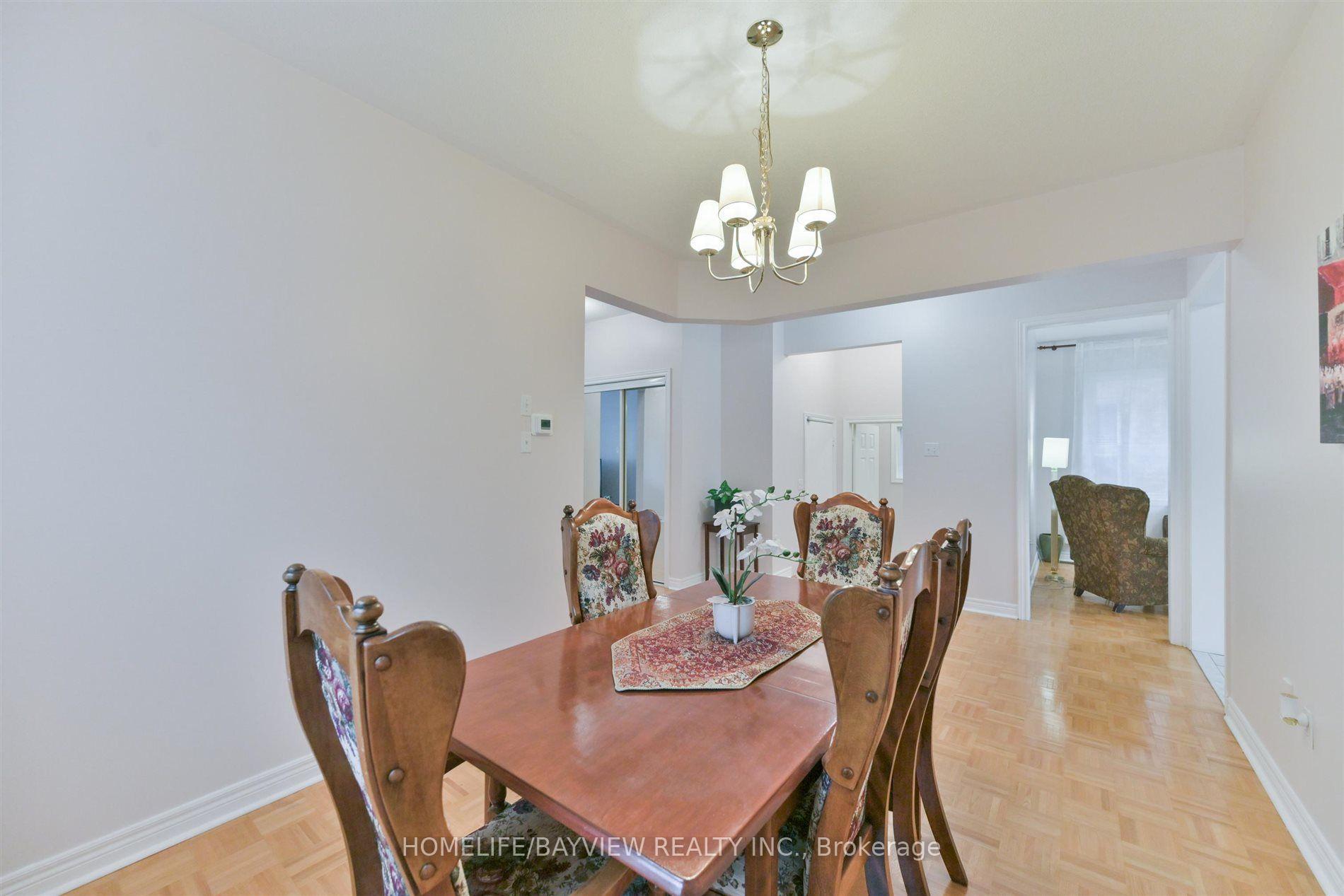 Photo 7 of 26 Honeyview Street, Vaughan, Patterson — HOMEH
