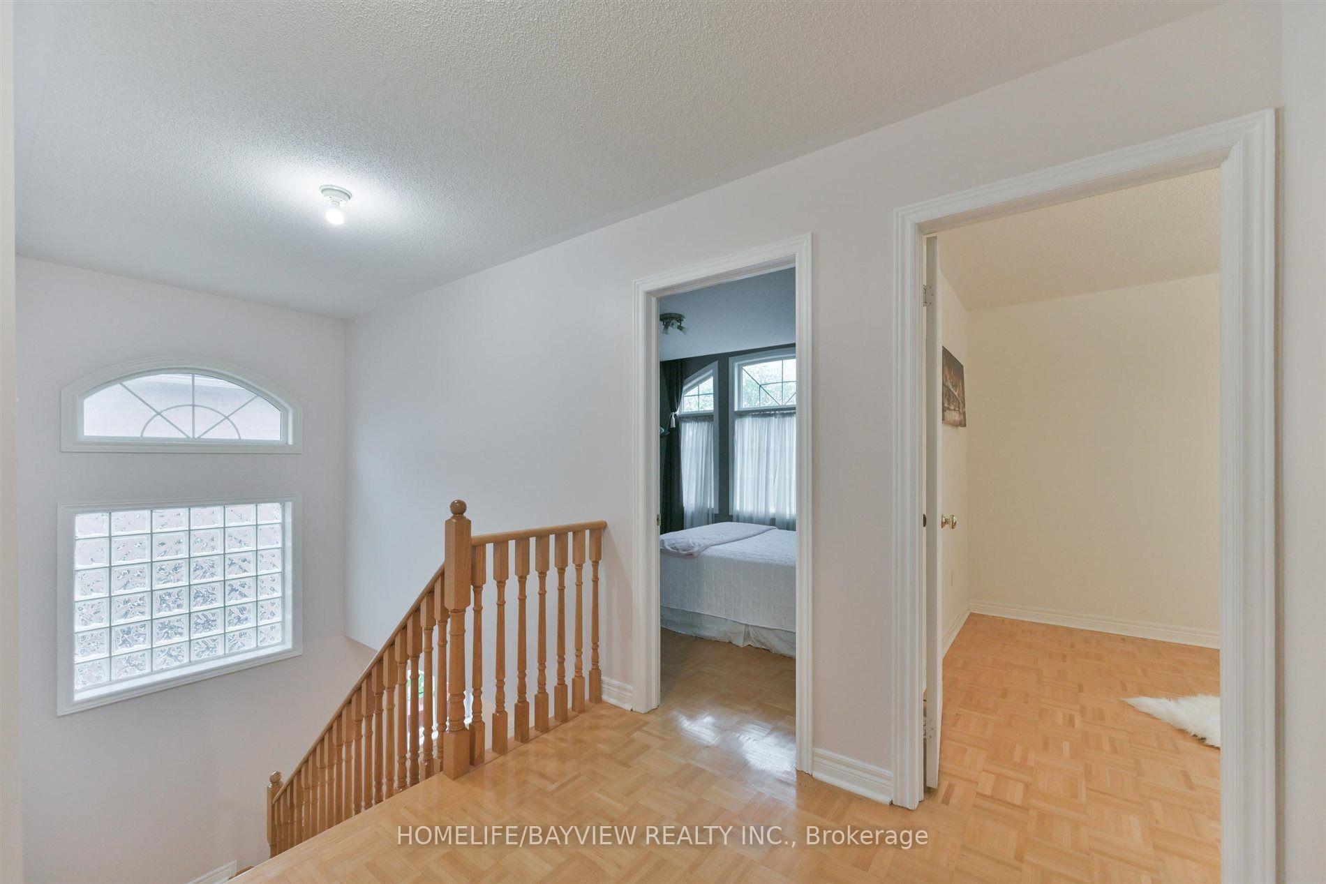 Photo 15 of 26 Honeyview Street, Vaughan, Patterson — HOMEH