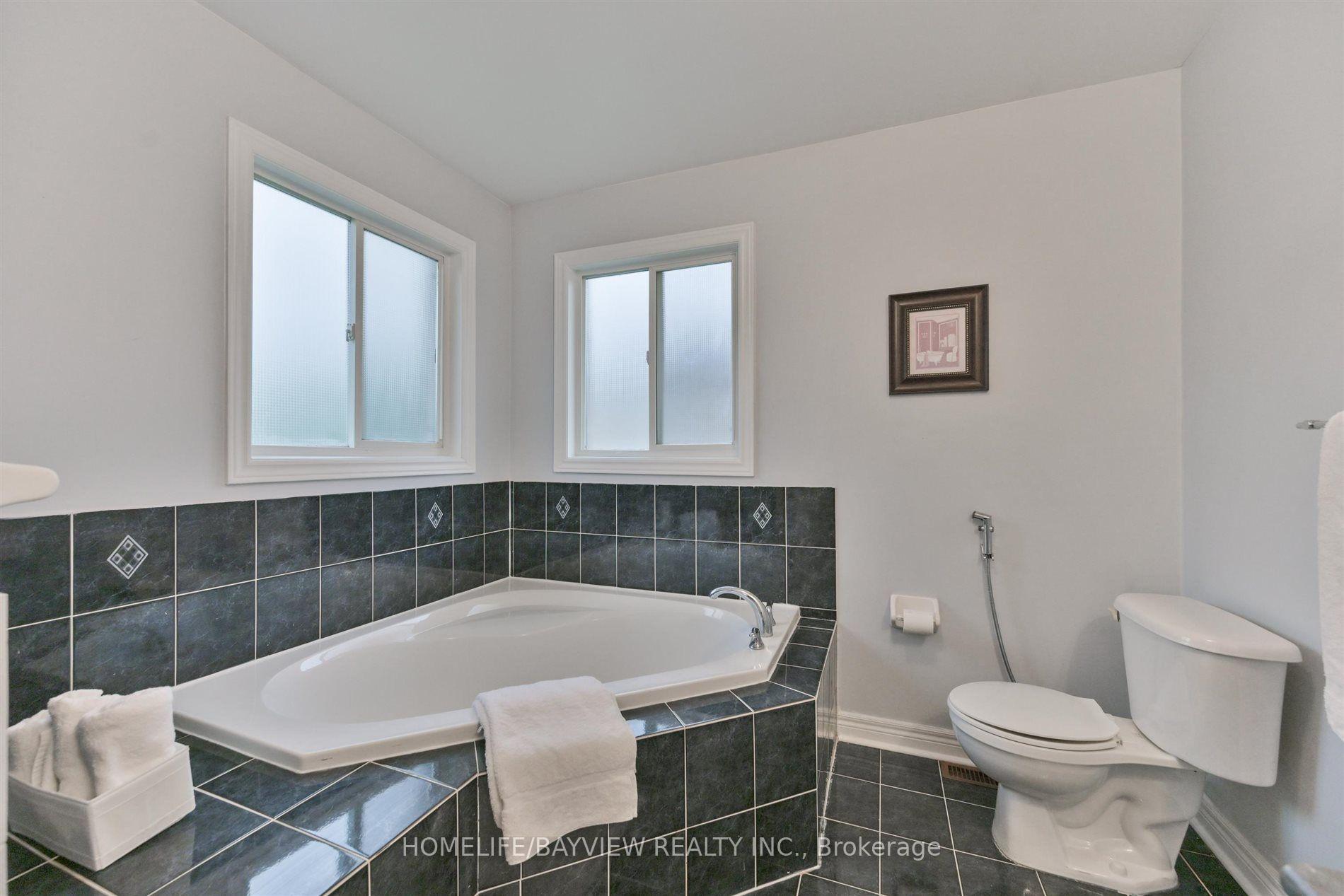 Photo 21 of 26 Honeyview Street, Vaughan, Patterson — HOMEH