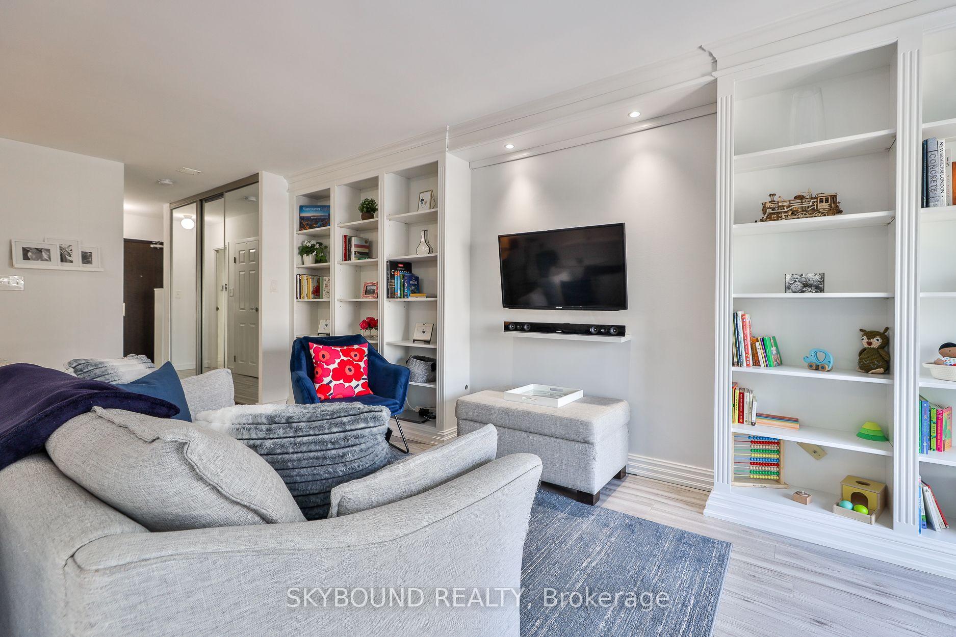 Photo 9 of Unit 2206, 25 The Esplanade, Toronto, Waterfront Communities — HOMEH