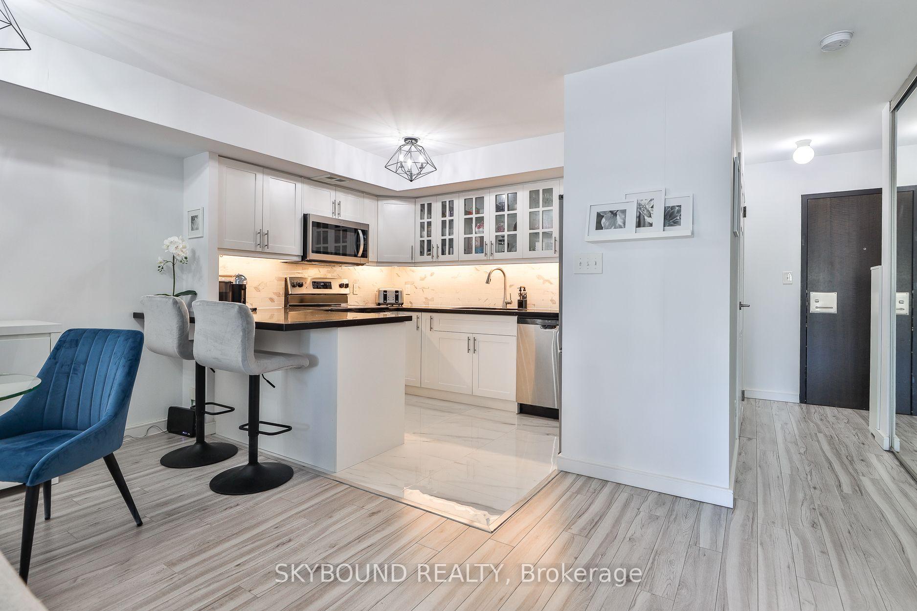 Photo 12 of Unit 2206, 25 The Esplanade, Toronto, Waterfront Communities — HOMEH