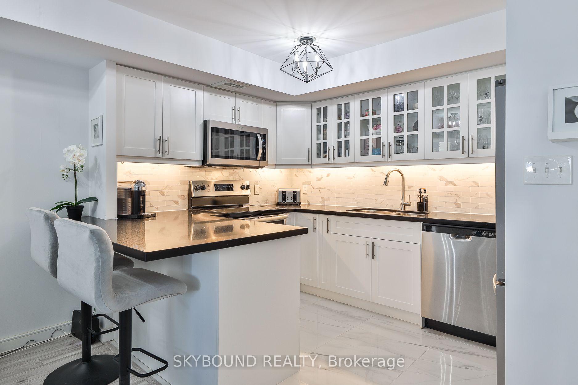 Photo 14 of Unit 2206, 25 The Esplanade, Toronto, Waterfront Communities — HOMEH