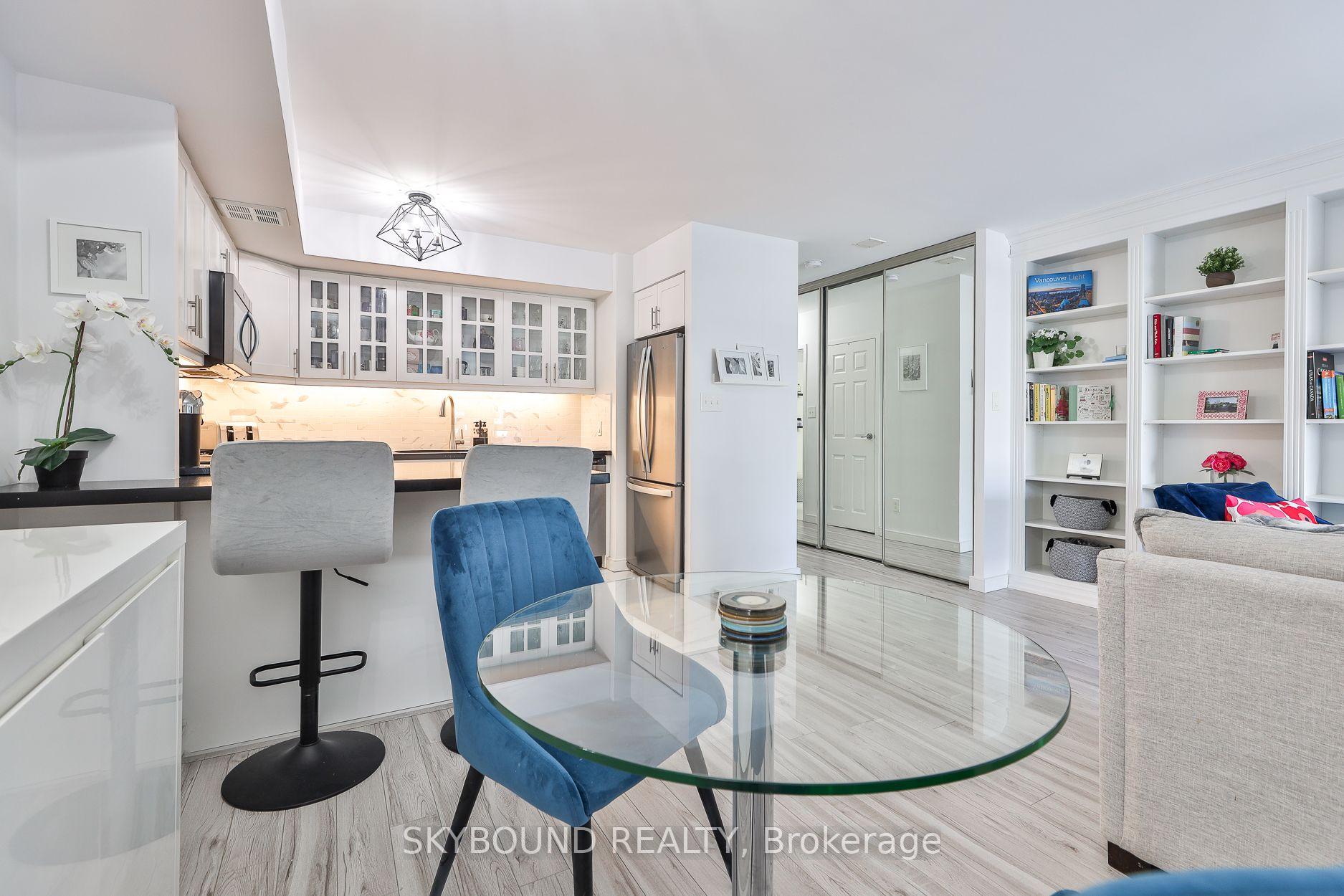 Photo 18 of Unit 2206, 25 The Esplanade, Toronto, Waterfront Communities — HOMEH