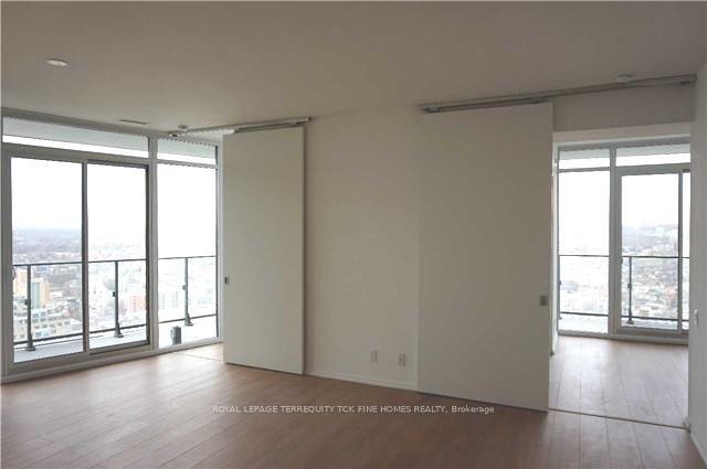Photo 8 of Unit 802, 125 Peter Street, Toronto, Waterfront Communities — HOMEH