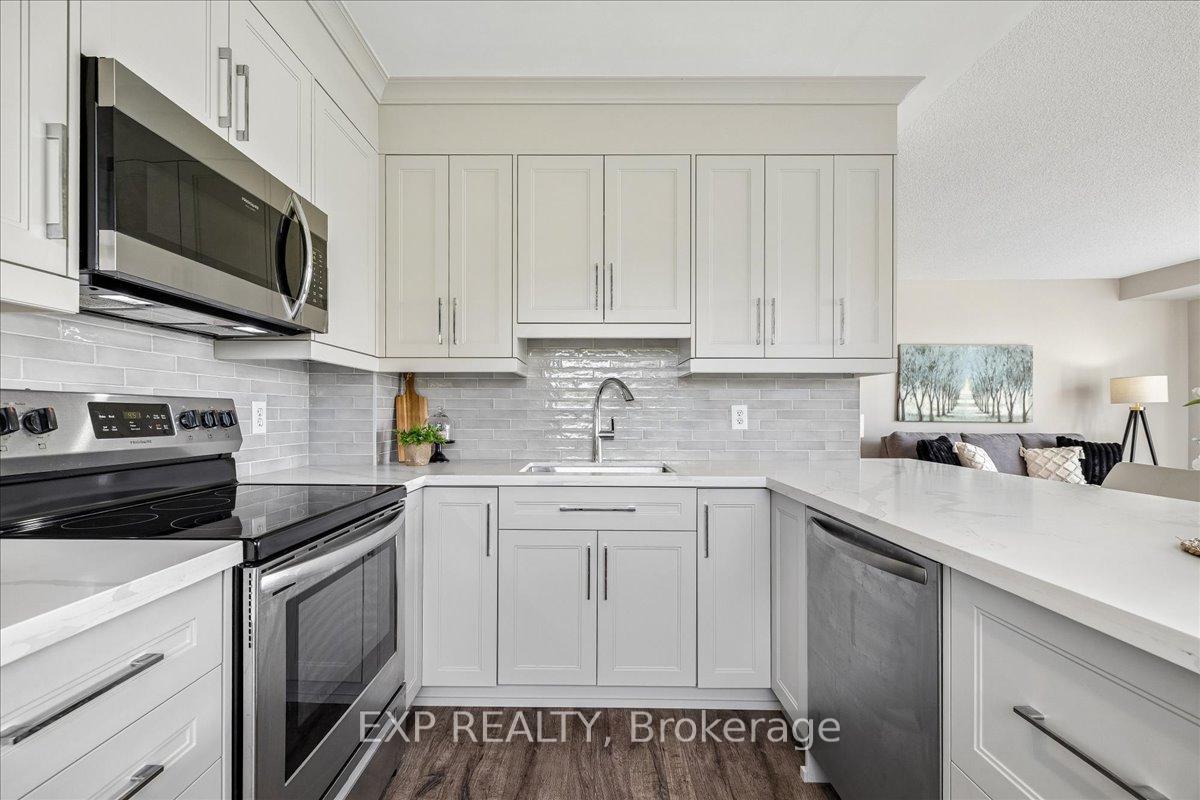 Photo 12 of Unit 708, 200 Burnhamthorpe Road E, Mississauga, City Centre — HOMEH