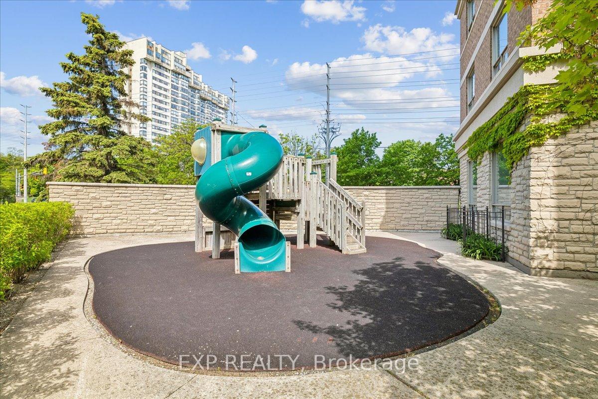 Photo 32 of Unit 708, 200 Burnhamthorpe Road E, Mississauga, City Centre — HOMEH