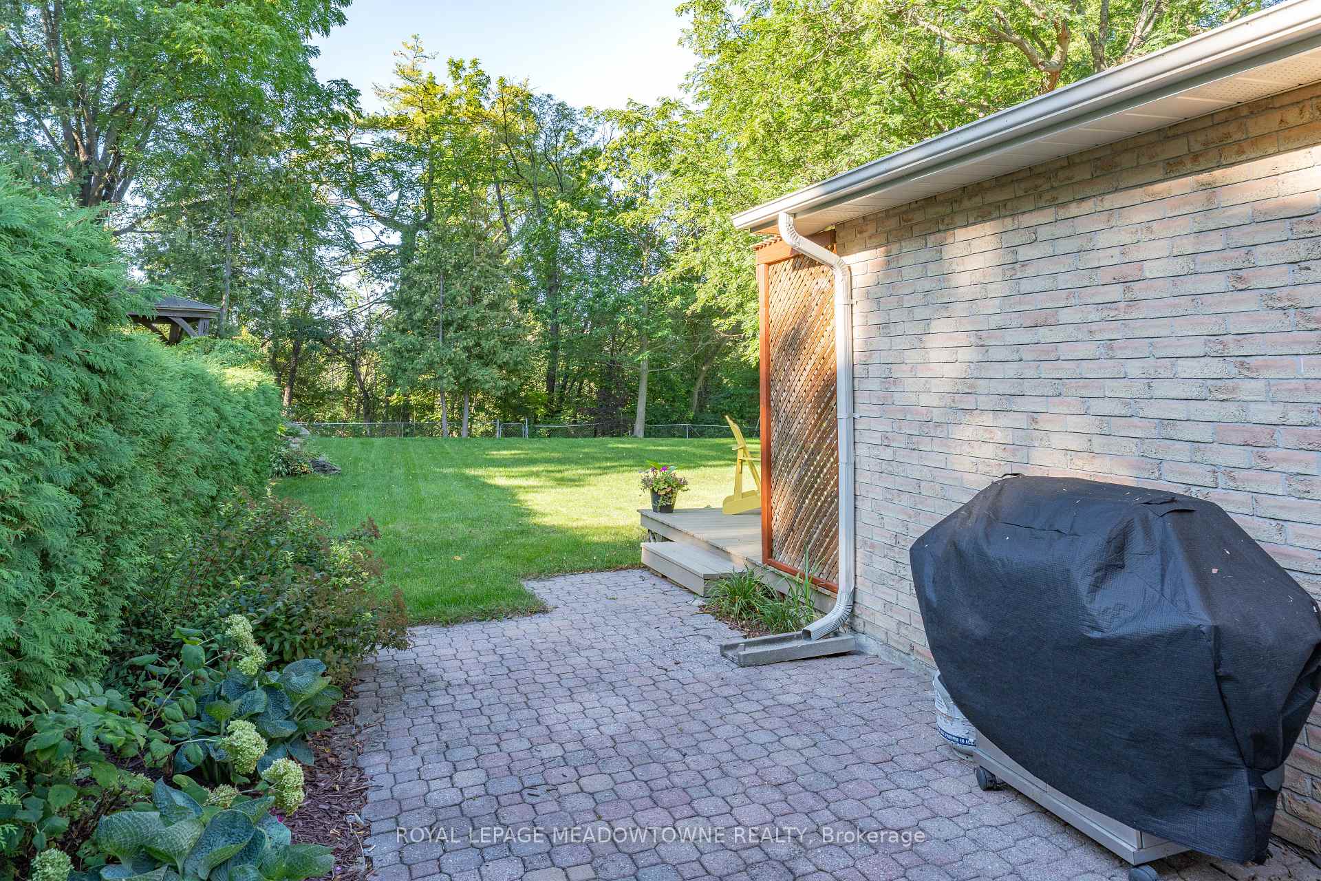 Photo 41 of 7 Terry Court, Halton Hills, Georgetown — HOMEH