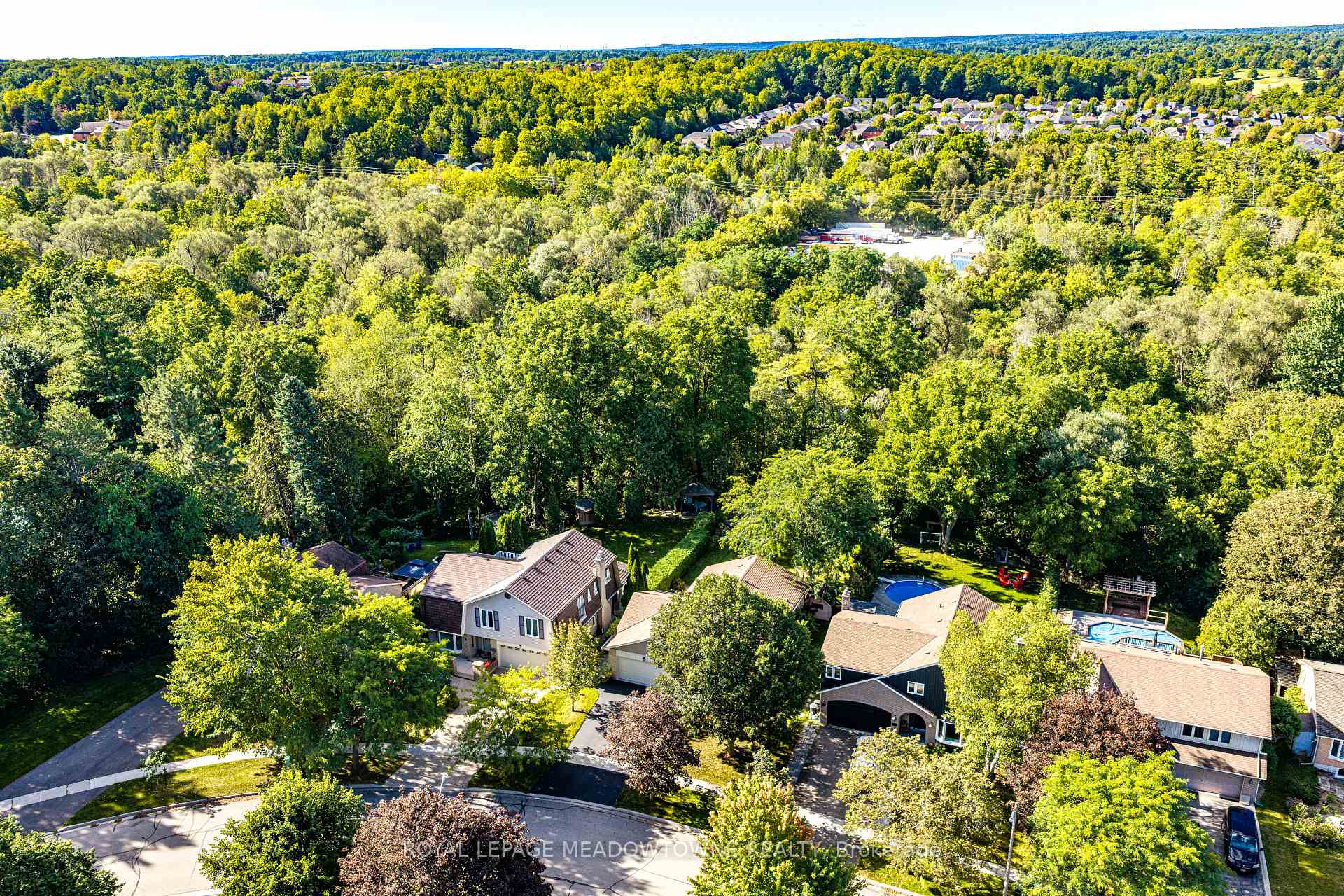 Photo 48 of 7 Terry Court, Halton Hills, Georgetown — HOMEH