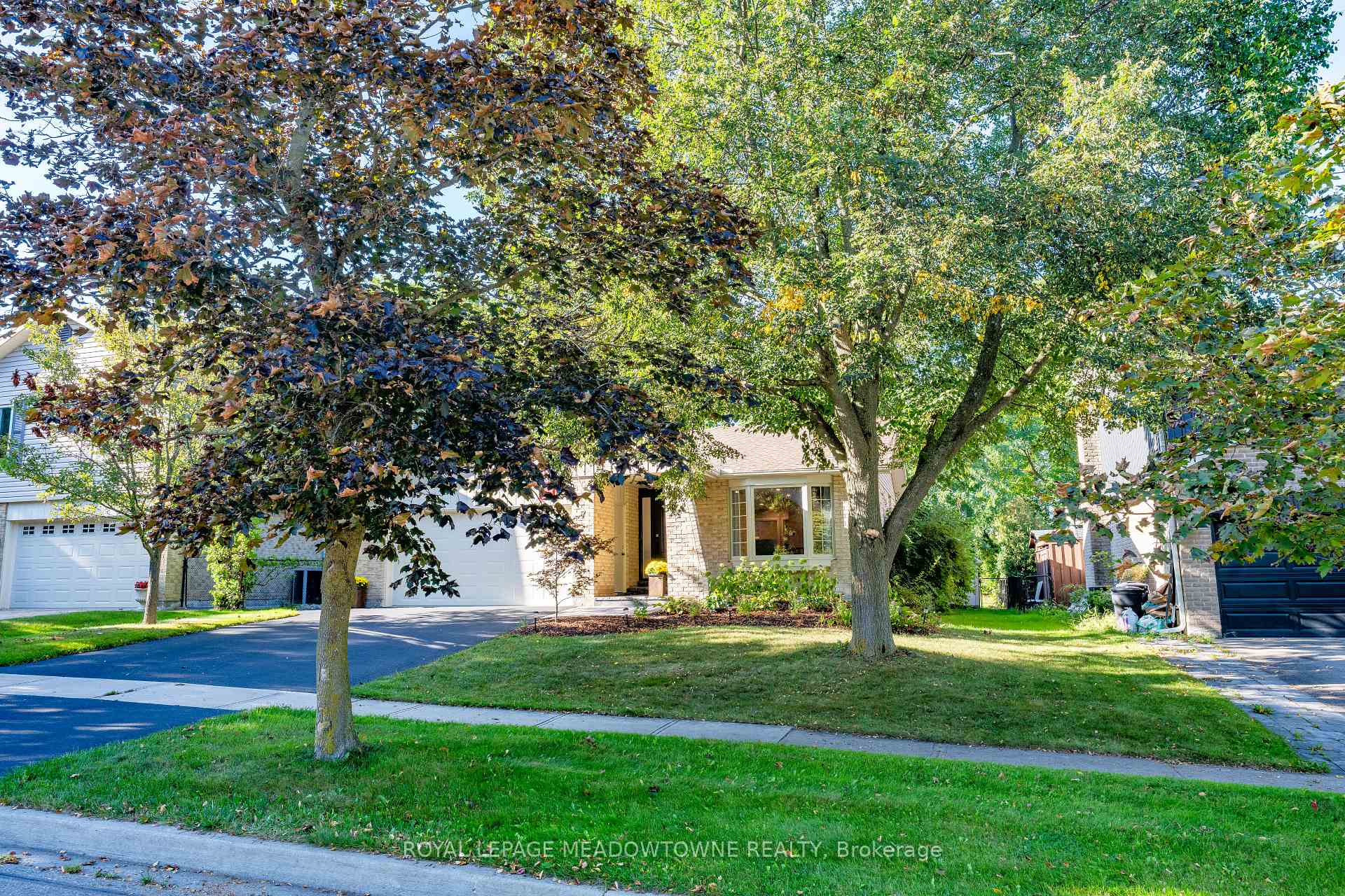 Photo 49 of 7 Terry Court, Halton Hills, Georgetown — HOMEH