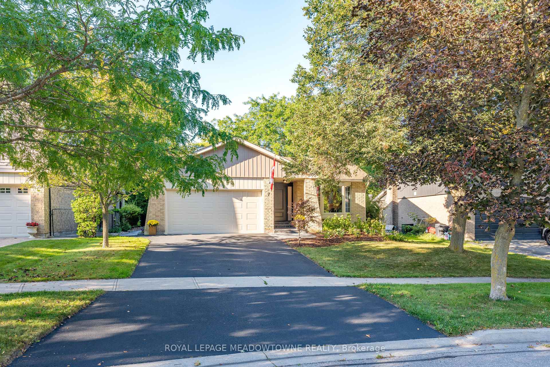 Photo 50 of 7 Terry Court, Halton Hills, Georgetown — HOMEH