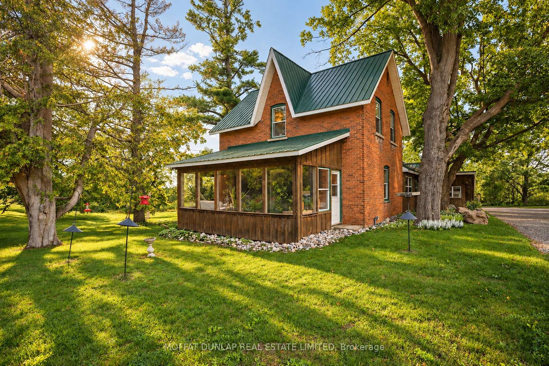 Photo 5 of 10195 Highway 12, Oro-Medonte, Rural Oro-Medonte — HOMEH