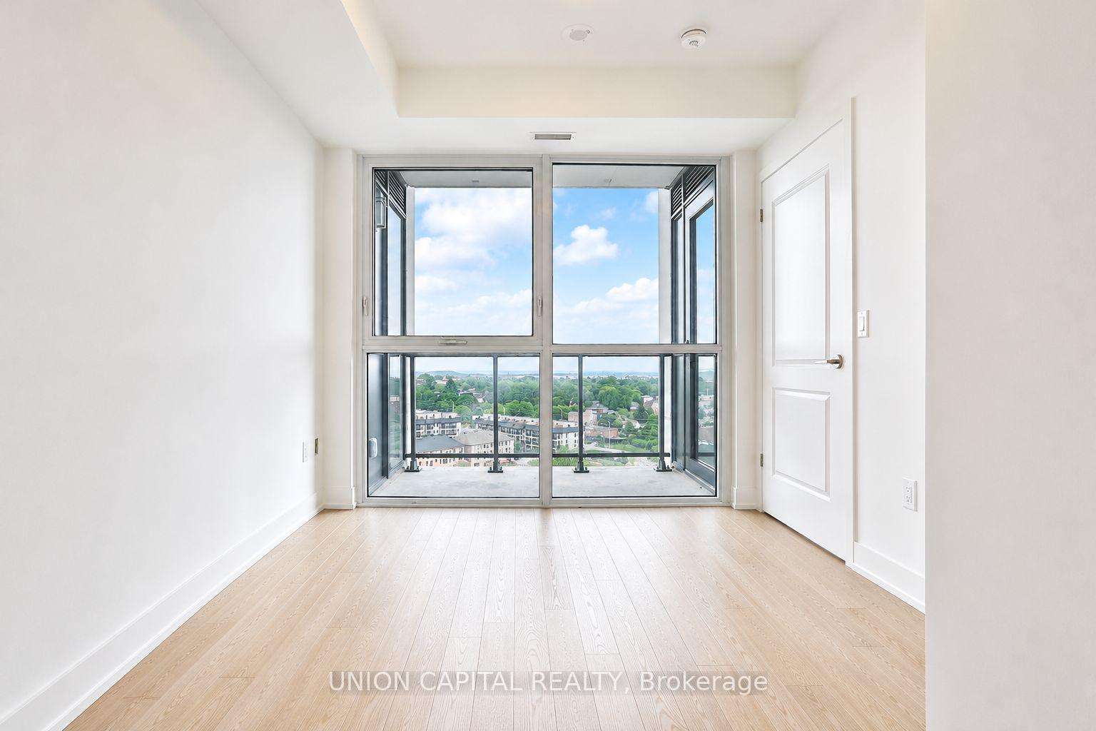 Photo 6 of Unit 1104, 1063 Douglas McCurdy Common, Mississauga, Lakeview — HOMEH