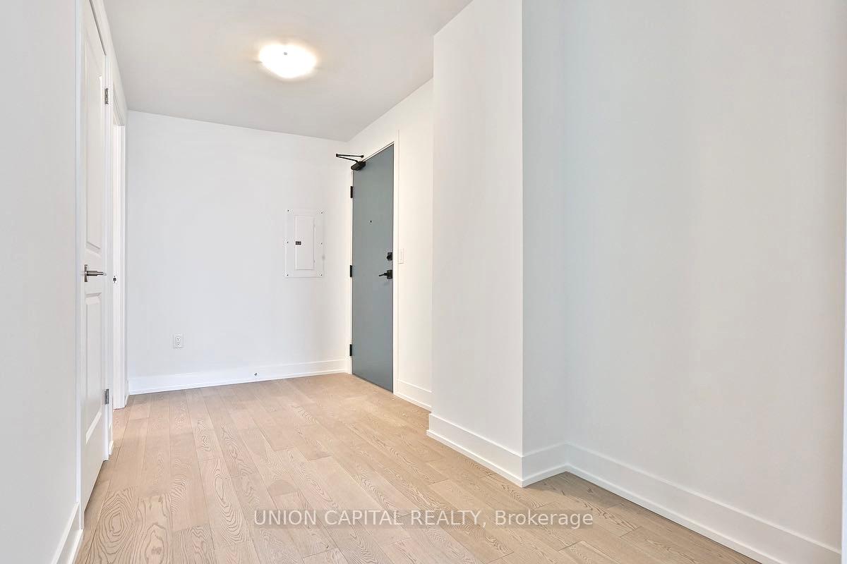 Photo 13 of Unit 1104, 1063 Douglas McCurdy Common, Mississauga, Lakeview — HOMEH